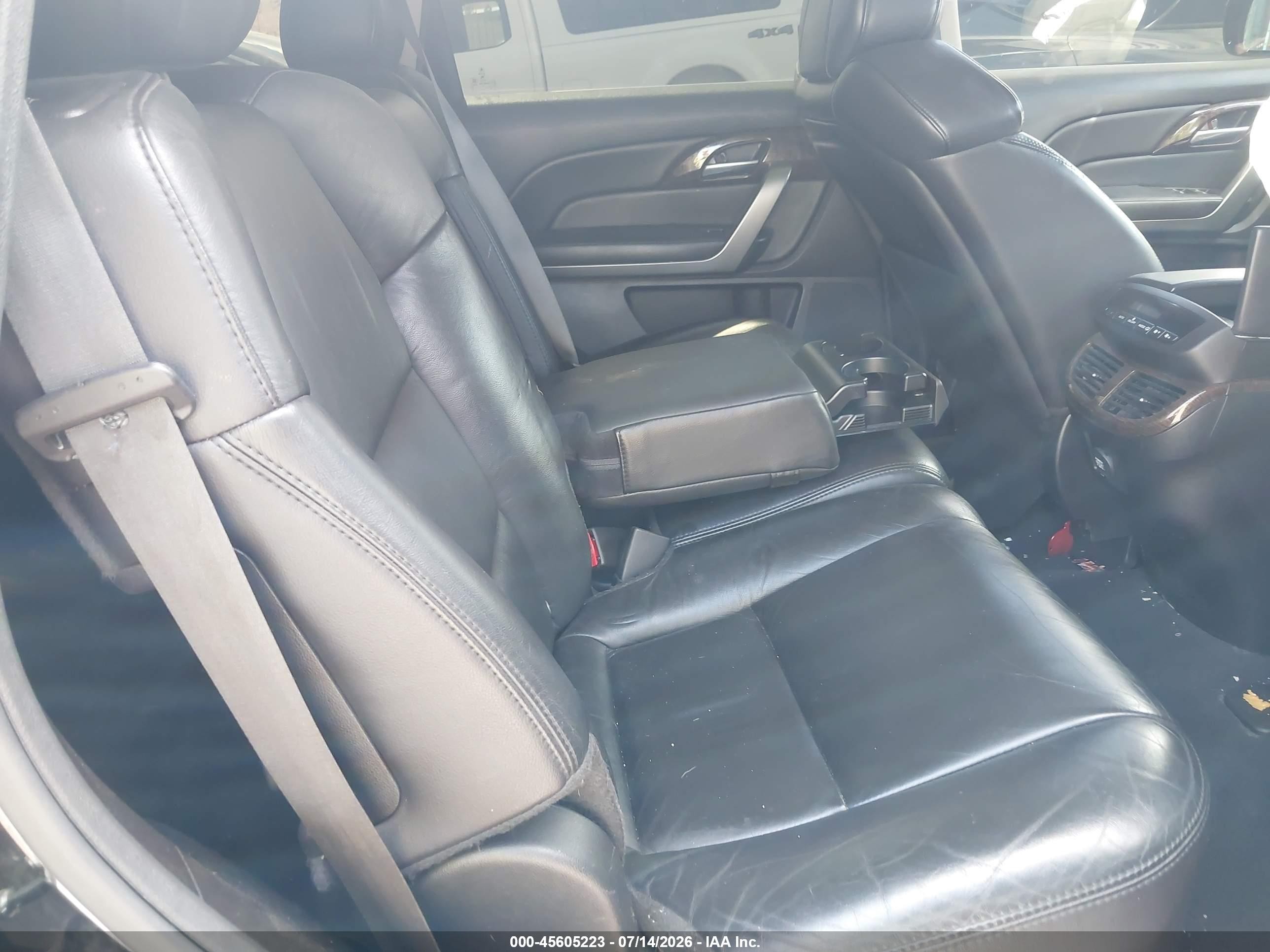 2012 Acura Mdx   Black vin: 2HNYD2H24CH536680