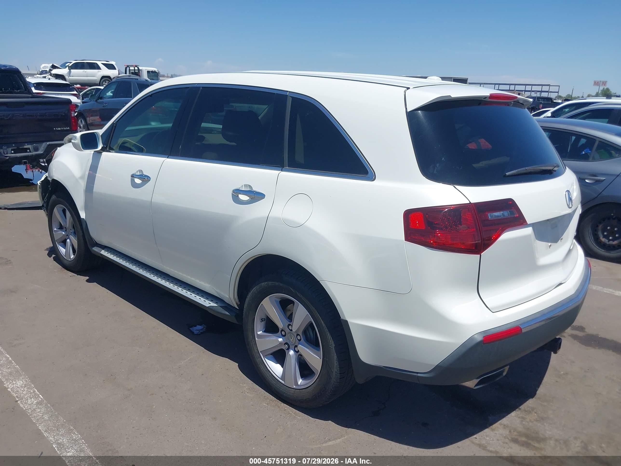 2013 Acura Mdx   White vin: 2HNYD2H25DH516715