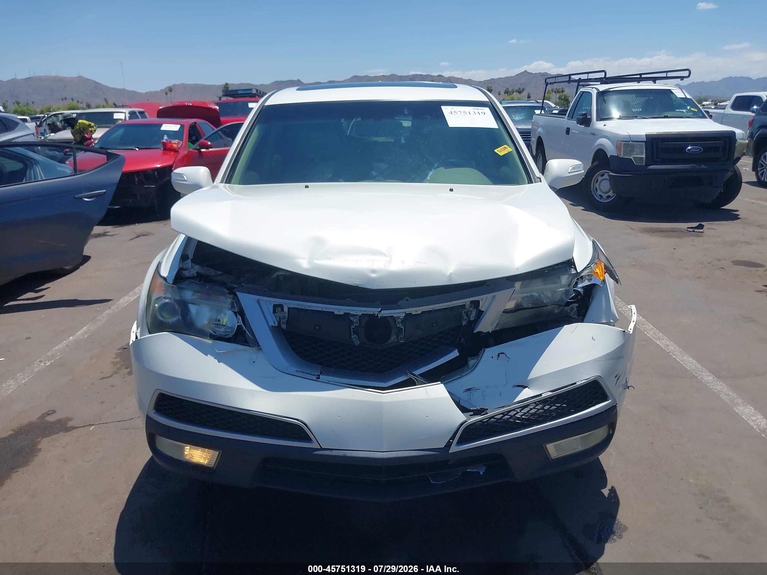 2013 Acura Mdx   White vin: 2HNYD2H25DH516715