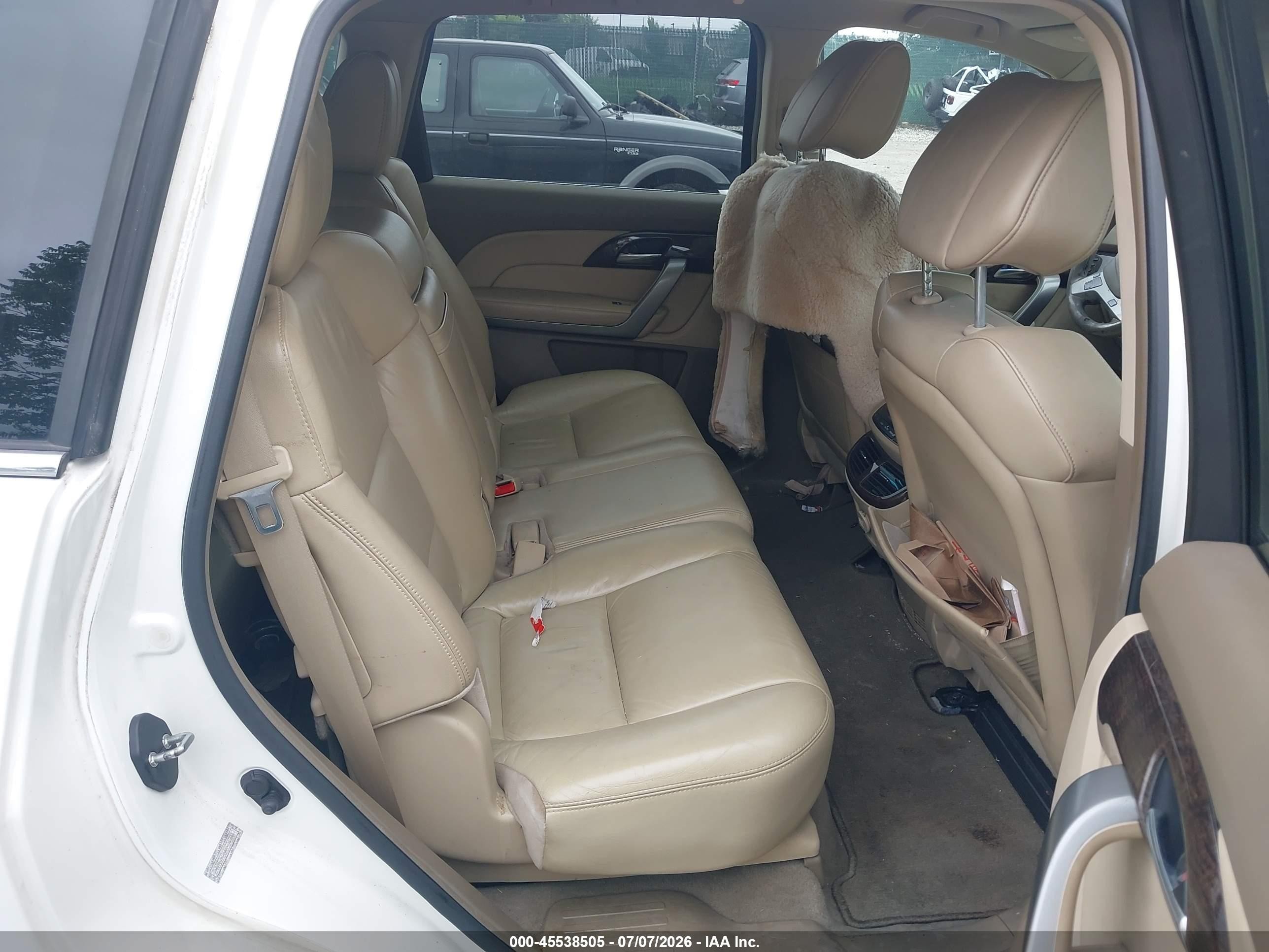 2010 Acura Mdx   White vin: 2HNYD2H26AH504388
