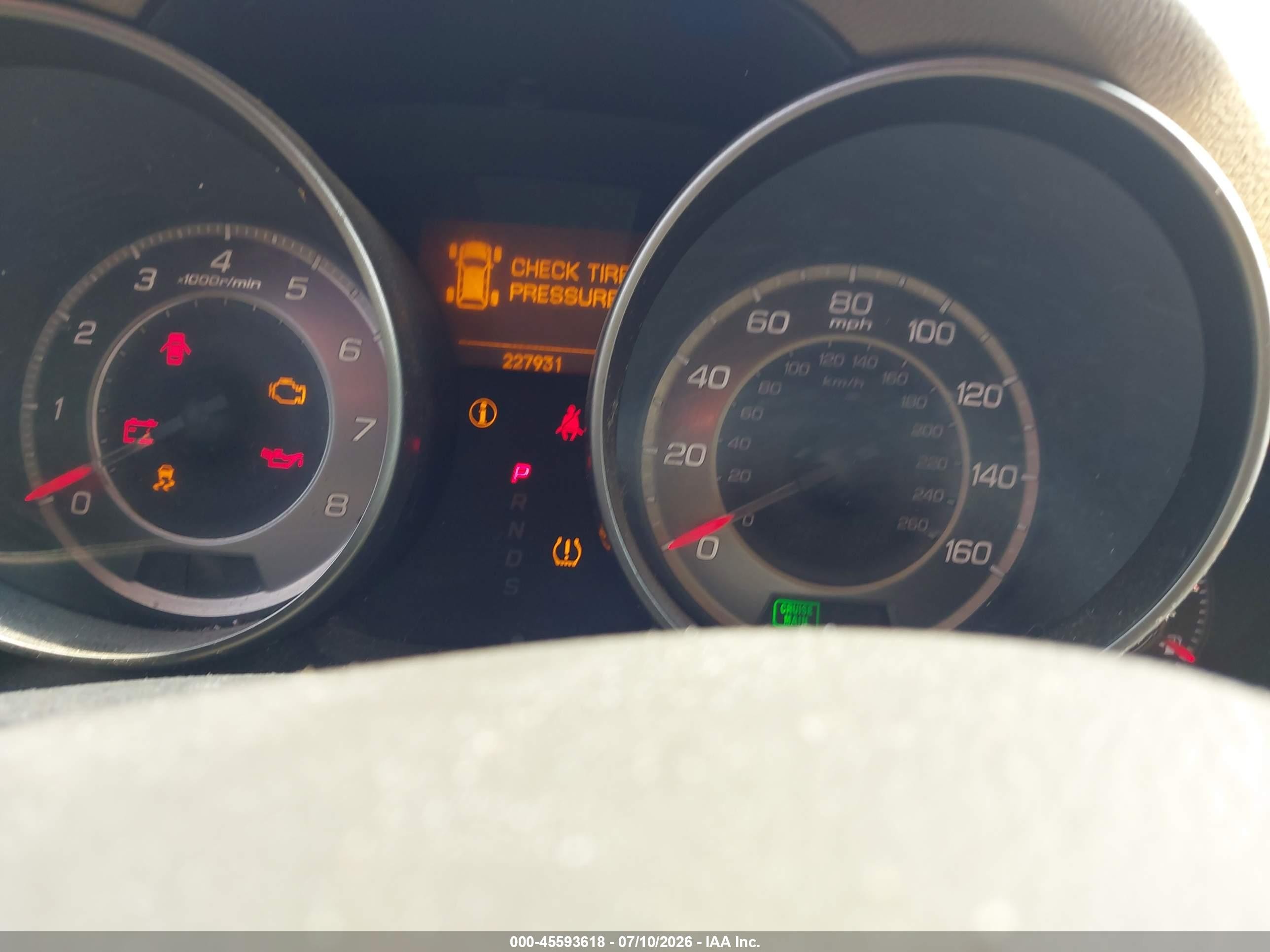 2010 Acura Mdx   White vin: 2HNYD2H27AH505338