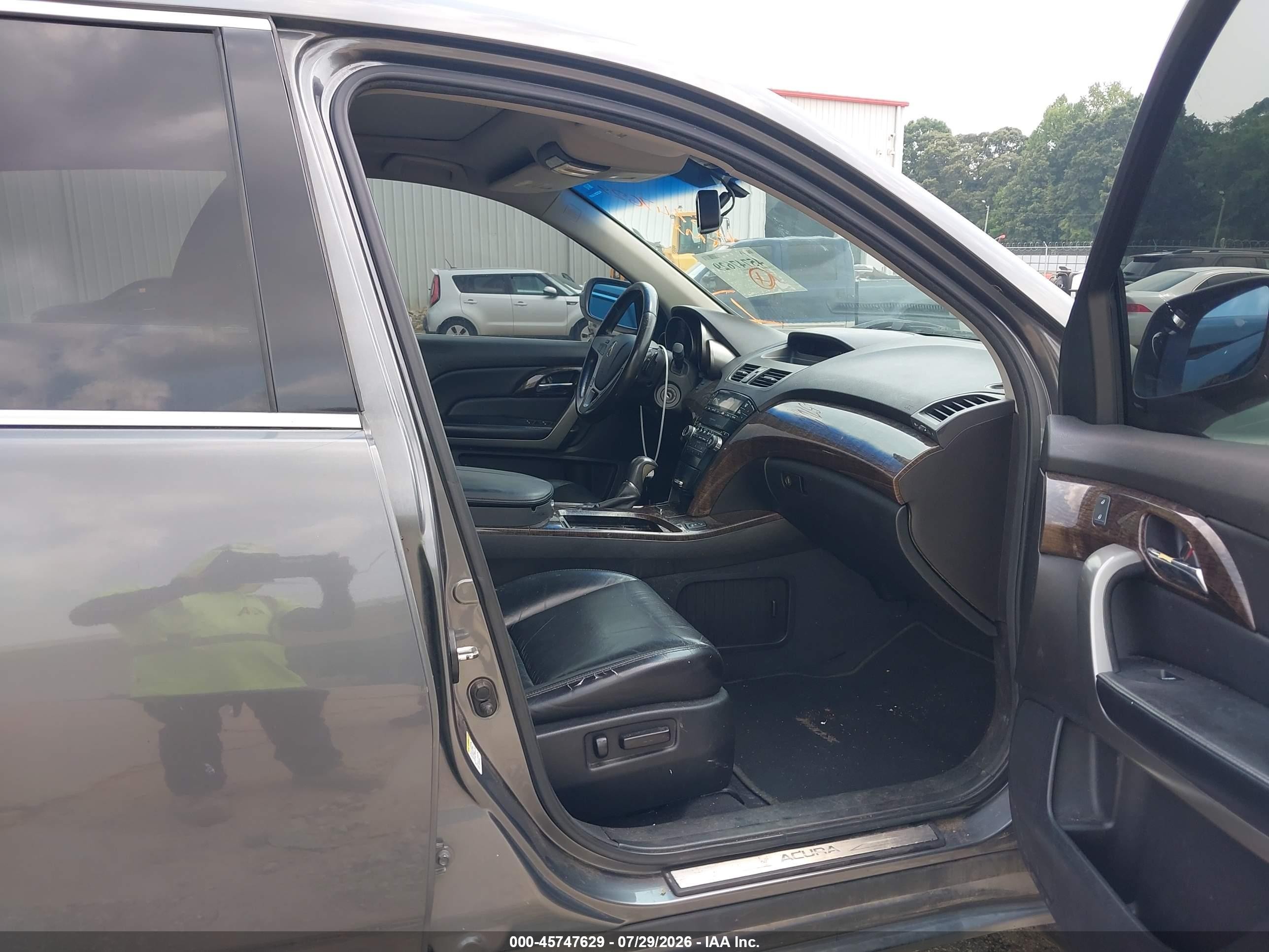 2010 Acura Mdx   Black vin: 2HNYD2H27AH528098