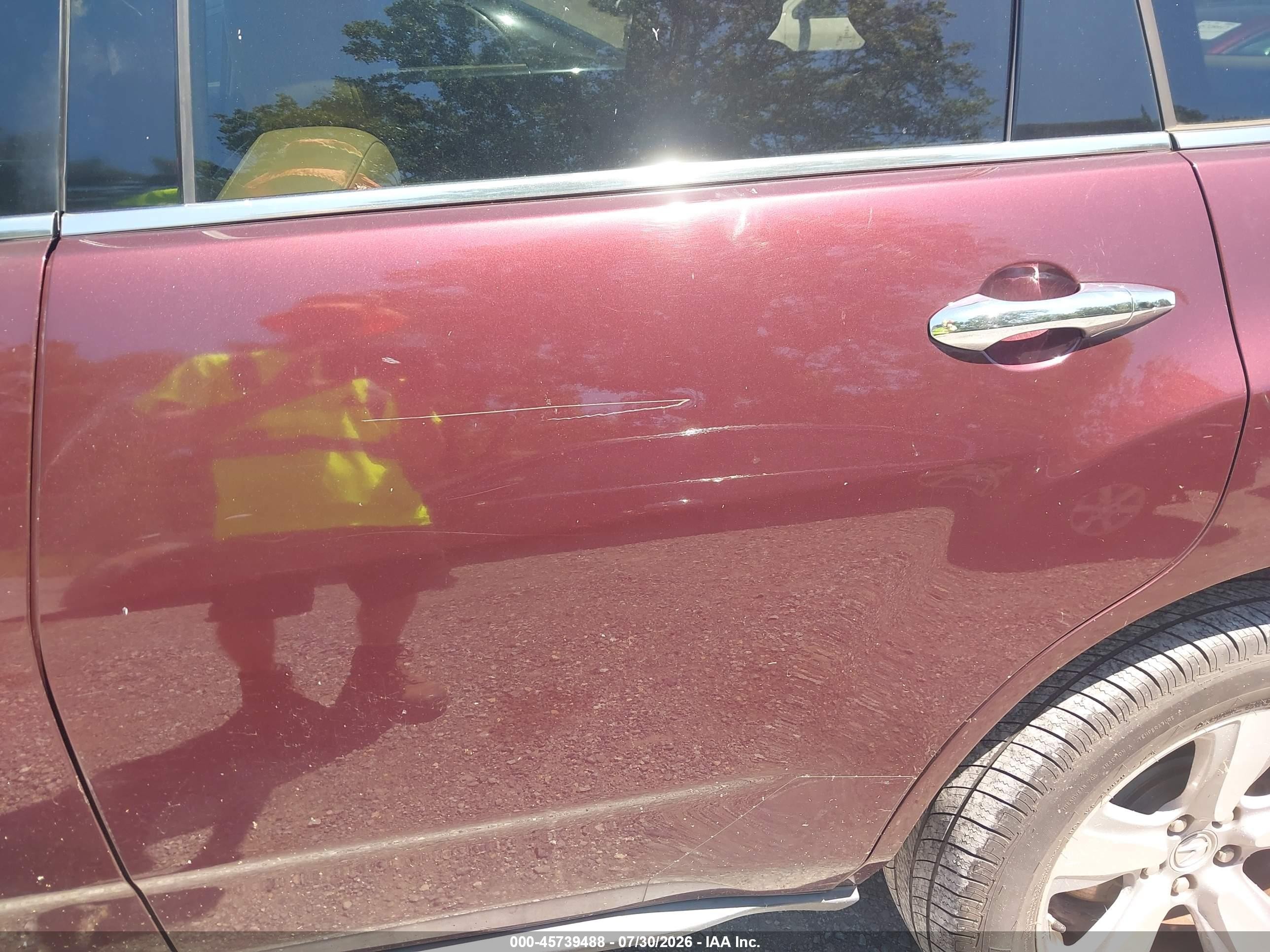 2012 Acura Mdx   Red vin: 2HNYD2H27CH501065