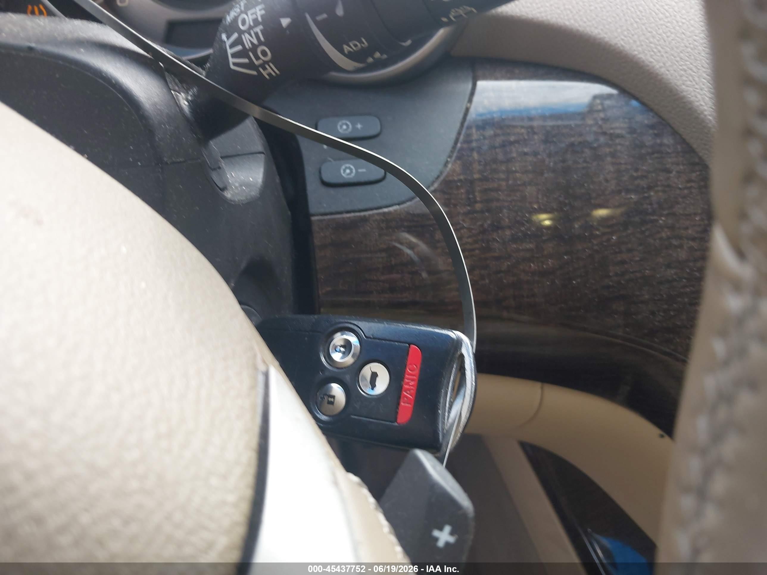 2010 Acura Mdx   Белый vin: 2HNYD2H28AH508880