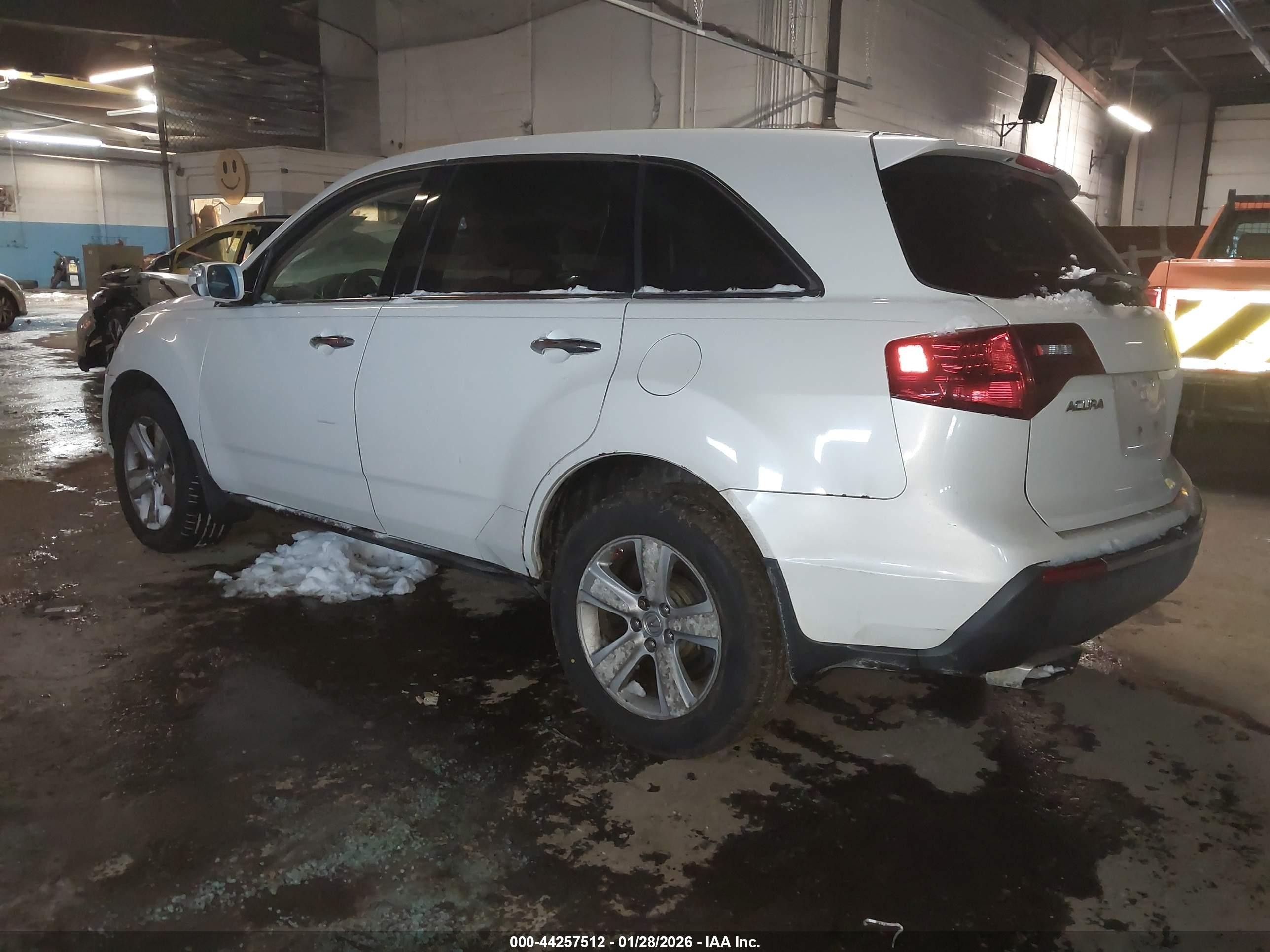 2011 Acura Mdx   White vin: 2HNYD2H28BH525213