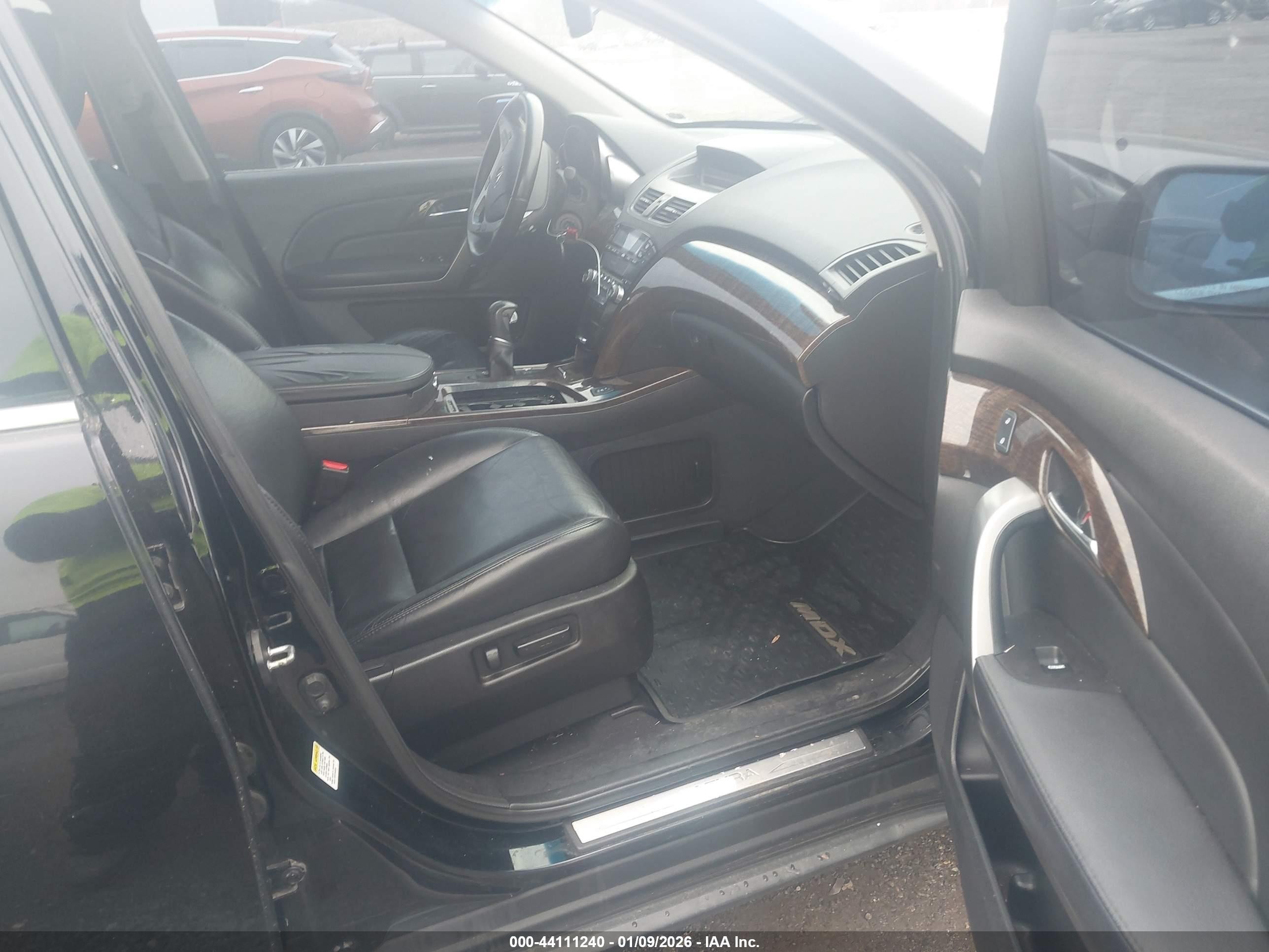 2010 Acura Mdx   Black vin: 2HNYD2H29AH531911