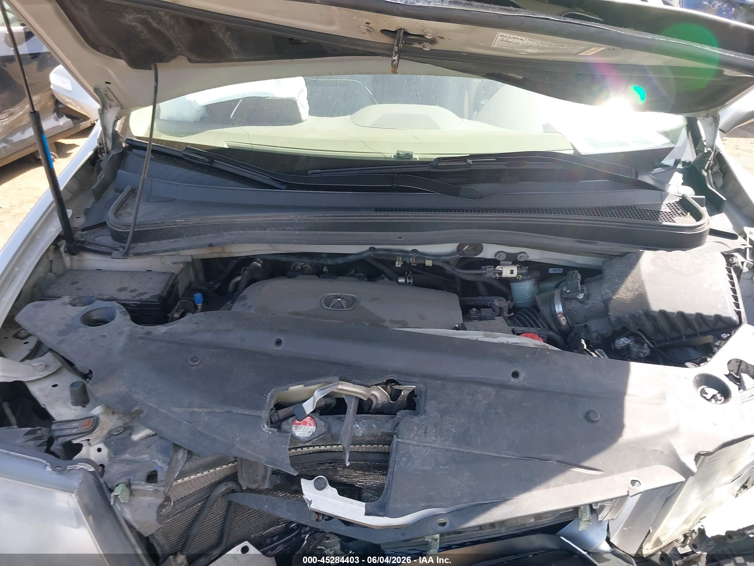 2010 Acura Mdx   Silver vin: 2HNYD2H2XAH533800