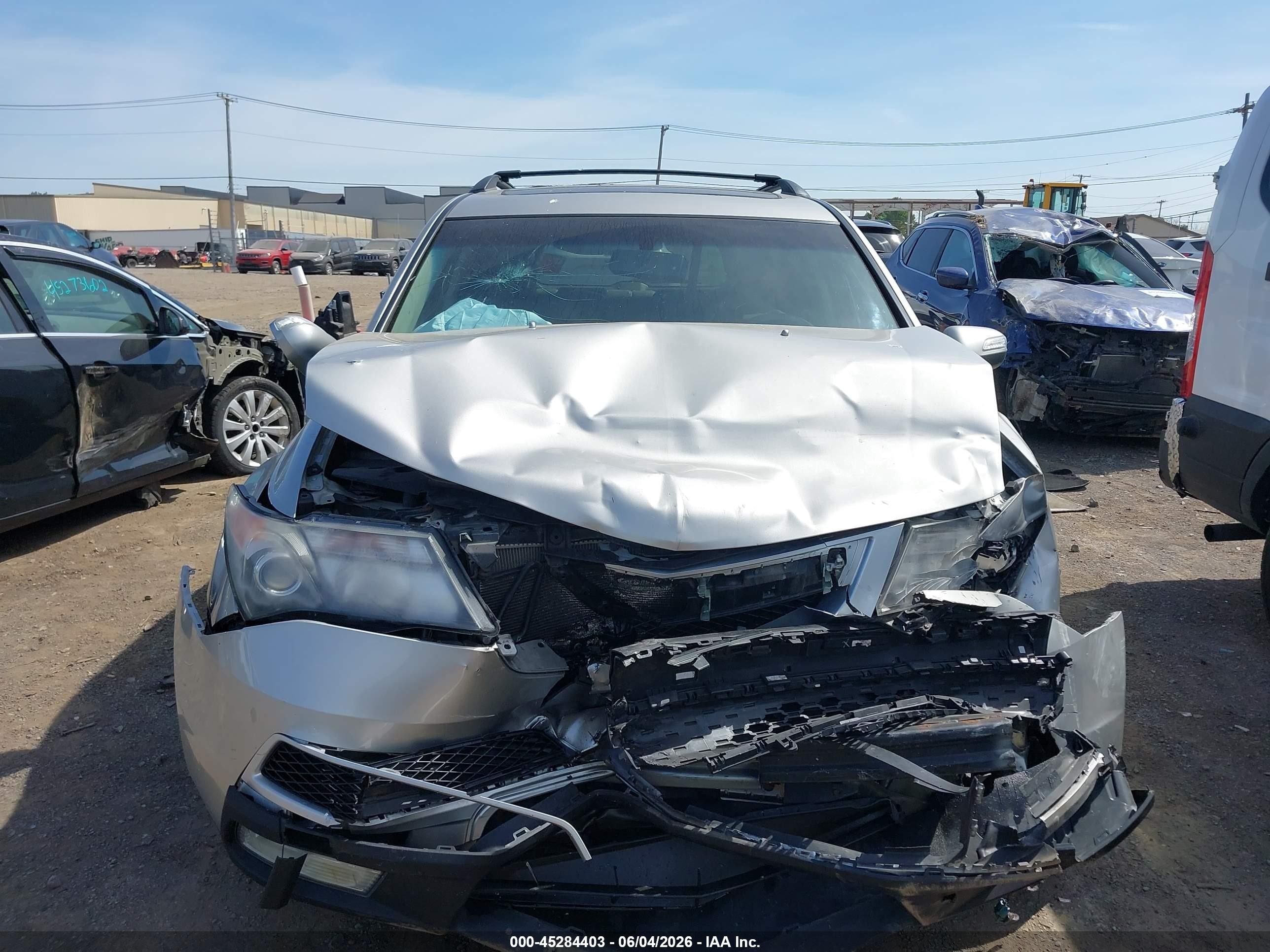 2010 Acura Mdx   Silver vin: 2HNYD2H2XAH533800