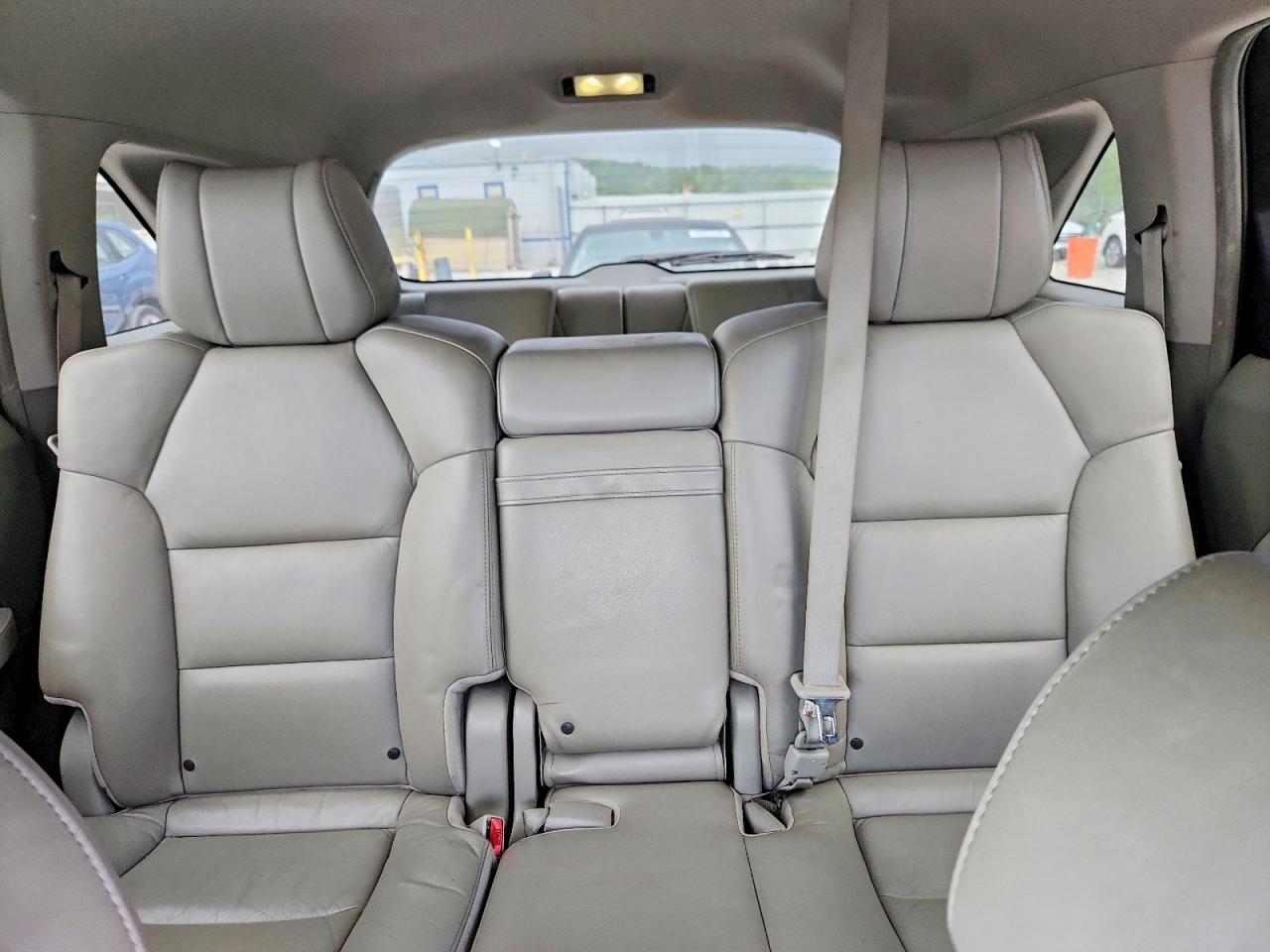 2011 Acura Mdx White vin: 2HNYD2H2XBH515024