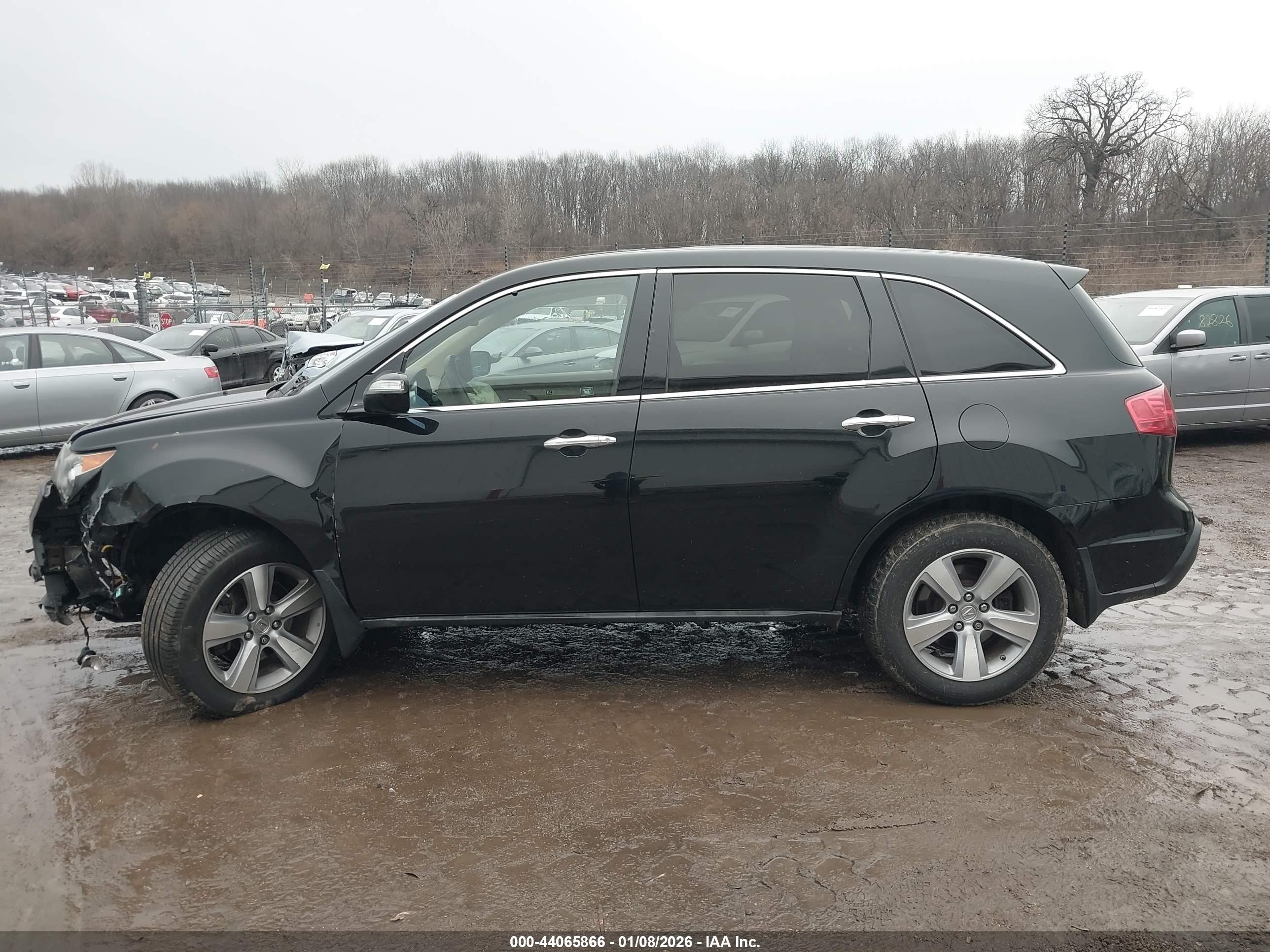 2012 Acura Mdx   Black vin: 2HNYD2H2XCH529460
