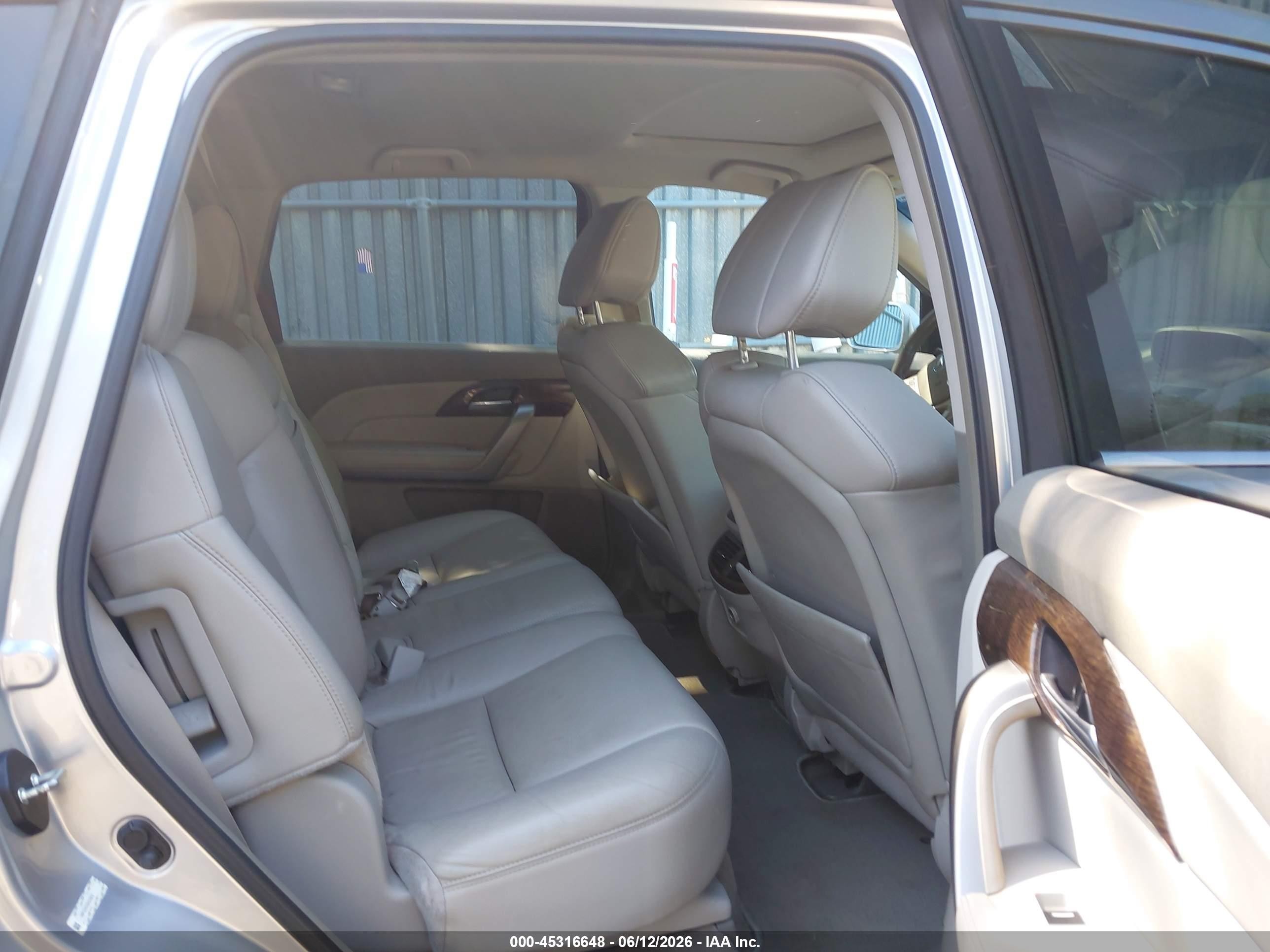 2013 Acura Mdx Technology Package Silver vin: 2HNYD2H30DH515870