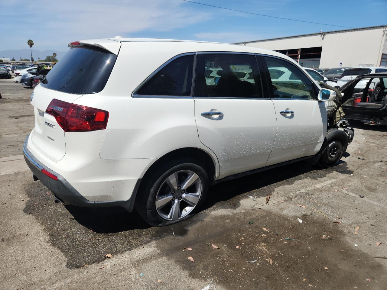 2012 Acura Mdx Technology White vin: 2HNYD2H34CH531875 Damage: Right Rear Tire, Worn, Replacement Required
