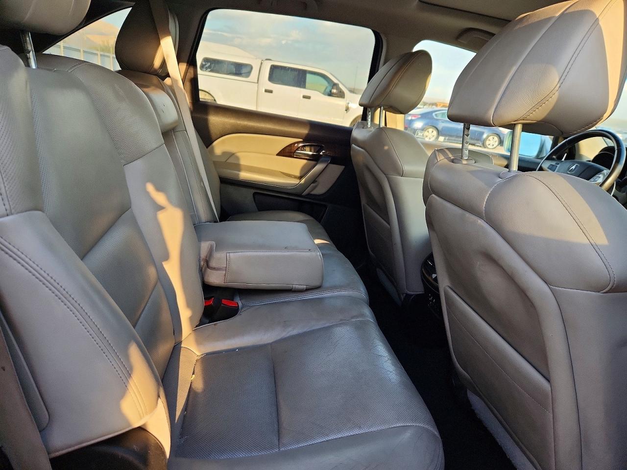 2010 Acura Mdx Advance Silver vin: 2HNYD2H70AH500073
