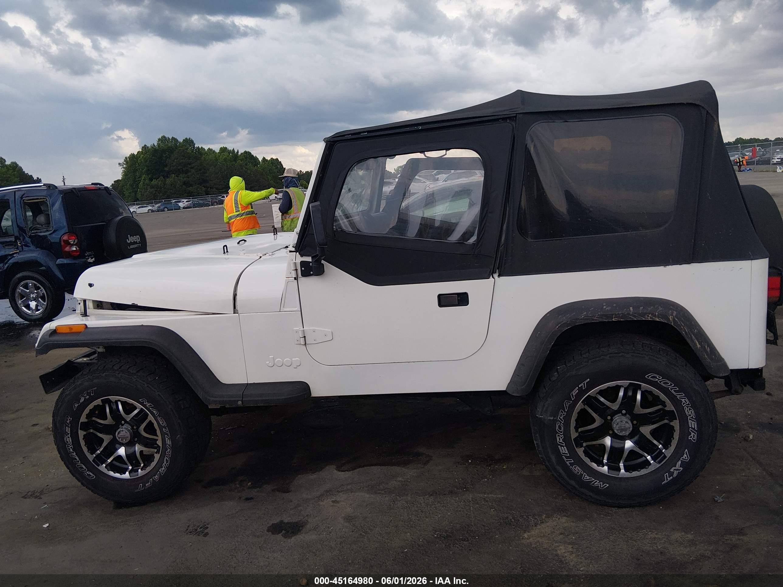 1989 Jeep Wrangler / Yj   White vin: 2J4FY19E3KJ170703
