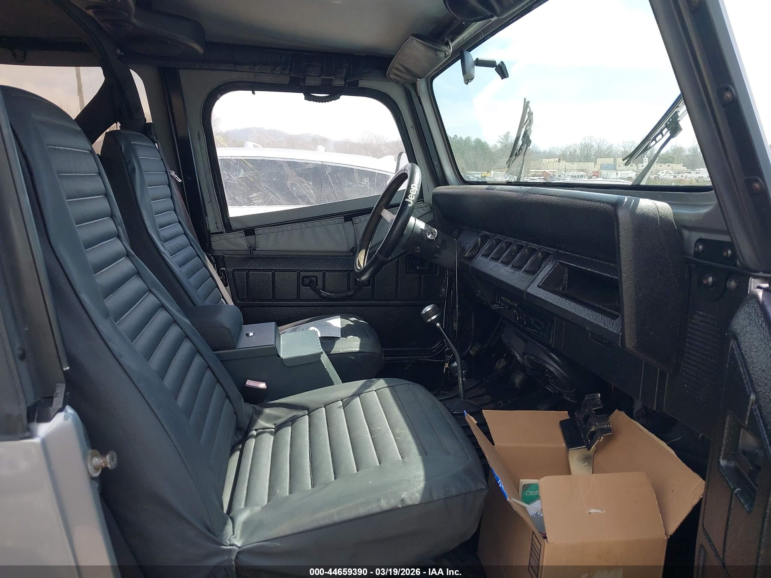 1990 Jeep Wrangler / Yj S Серебряный vin: 2J4FY19E3LJ529758