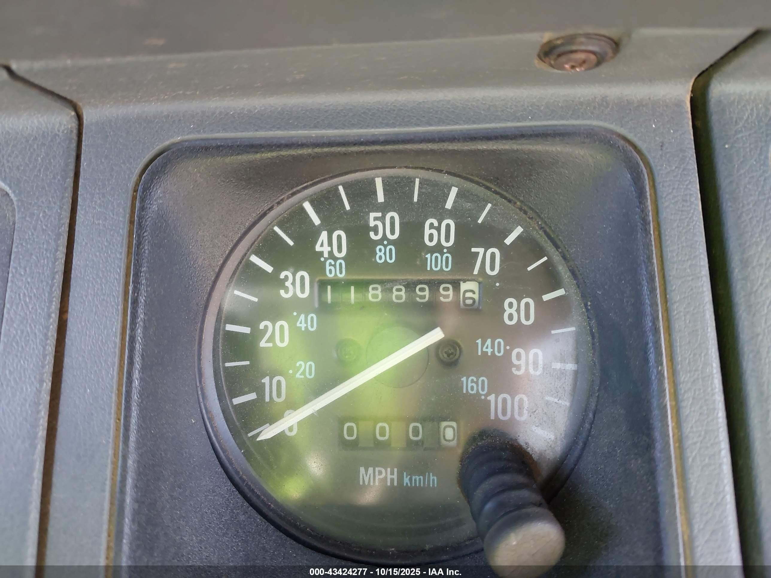 1989 Jeep Wrangler / Yj   White vin: 2J4FY19EXKJ111356