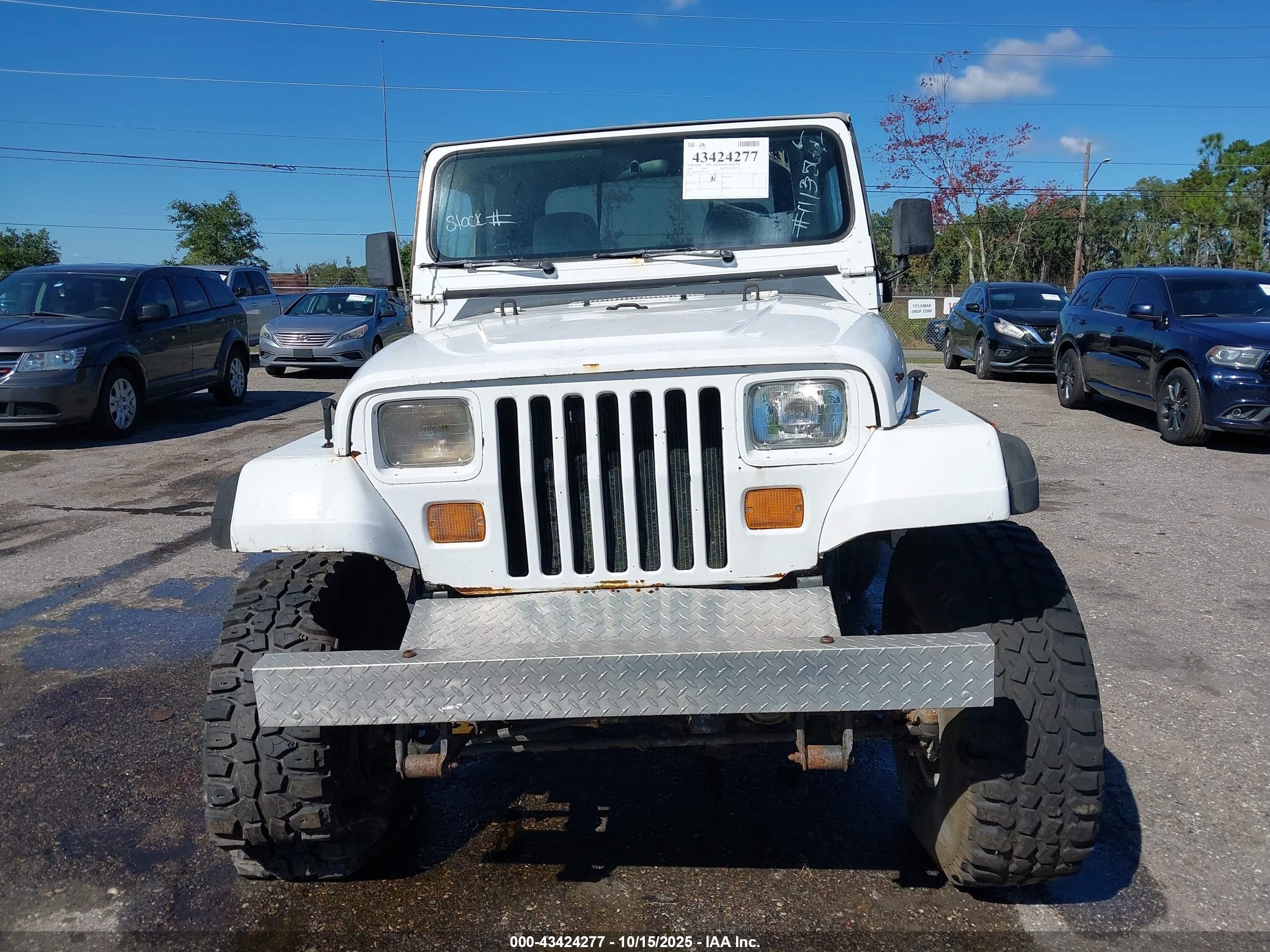 1989 Jeep Wrangler / Yj   White vin: 2J4FY19EXKJ111356