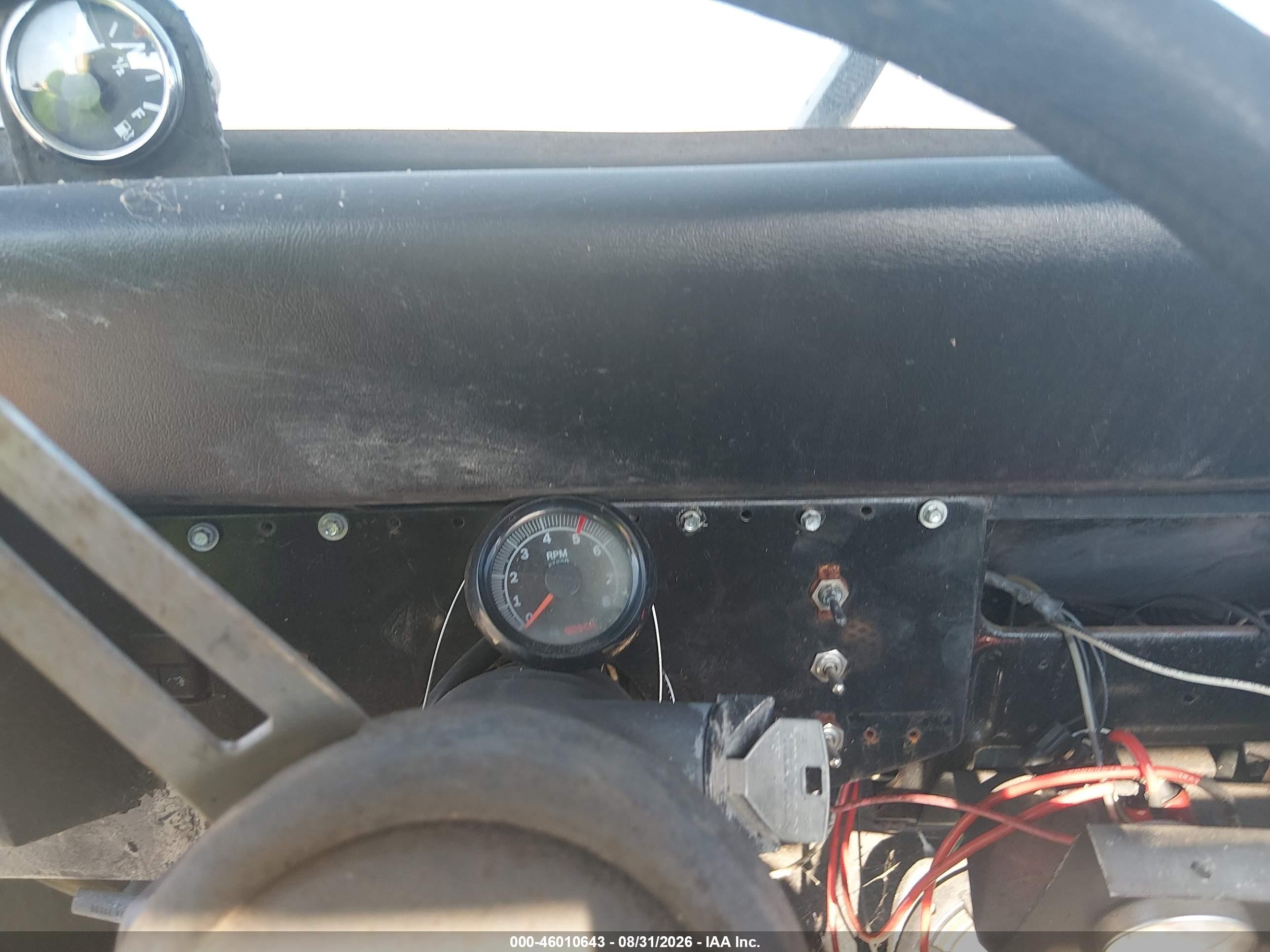 1992 Jeep Wrangler / Yj S Gray vin: 2J4FY19P1NJ530850