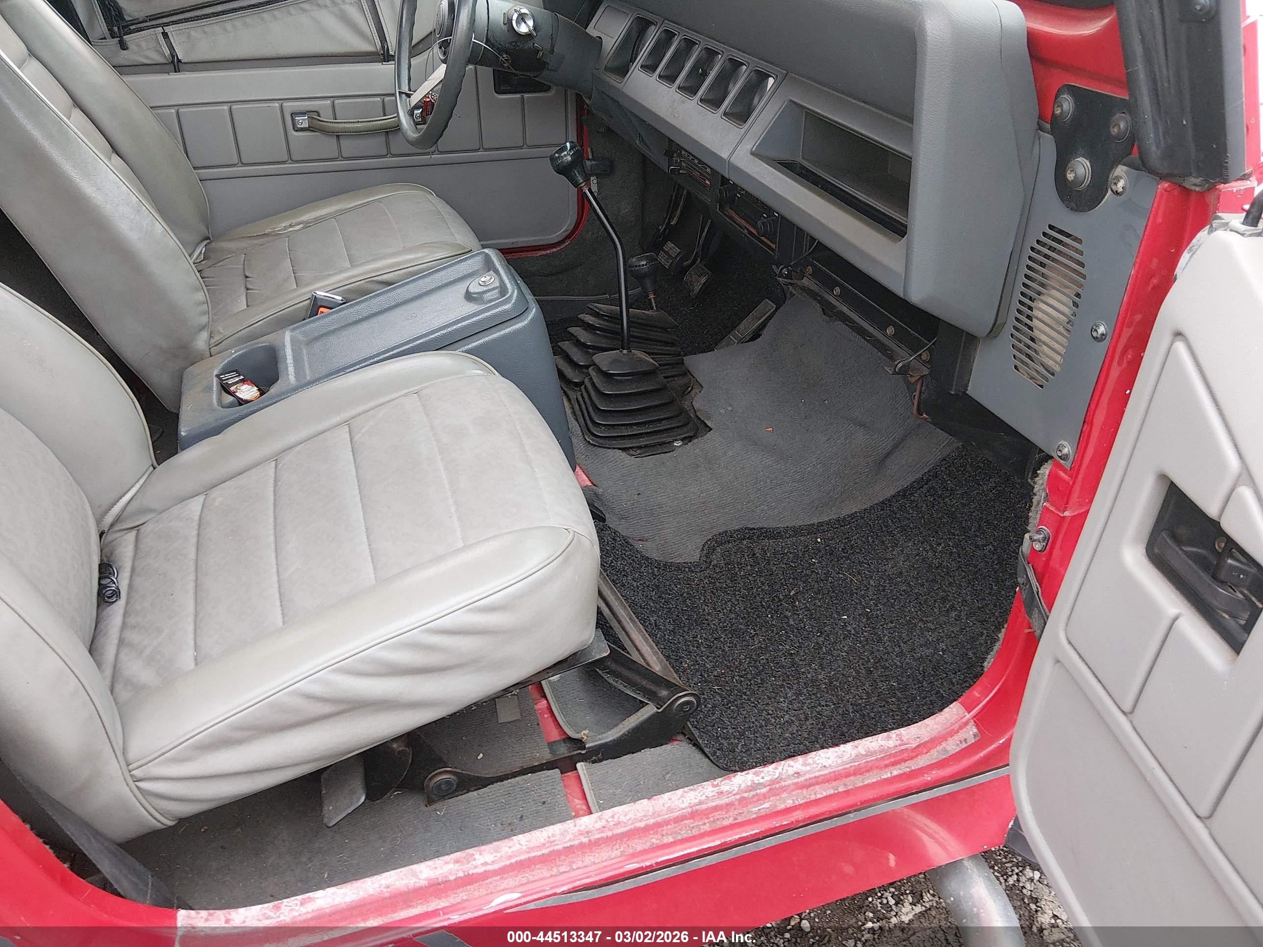 1990 Jeep Wrangler / Yj   Красный vin: 2J4FY29E1LJ521034