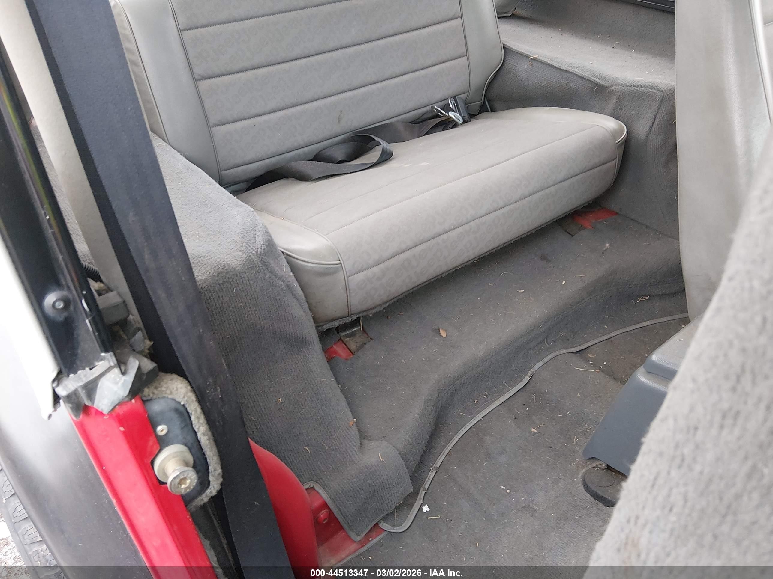 1990 Jeep Wrangler / Yj   Красный vin: 2J4FY29E1LJ521034