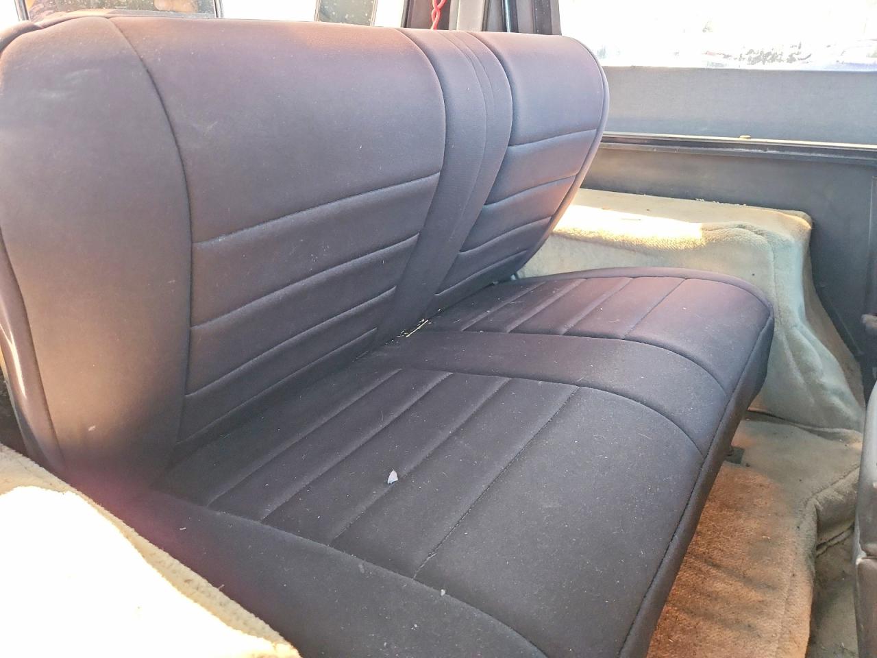 1992 Jeep Wrangler / Yj Черный vin: 2J4FY29S2NJ524811