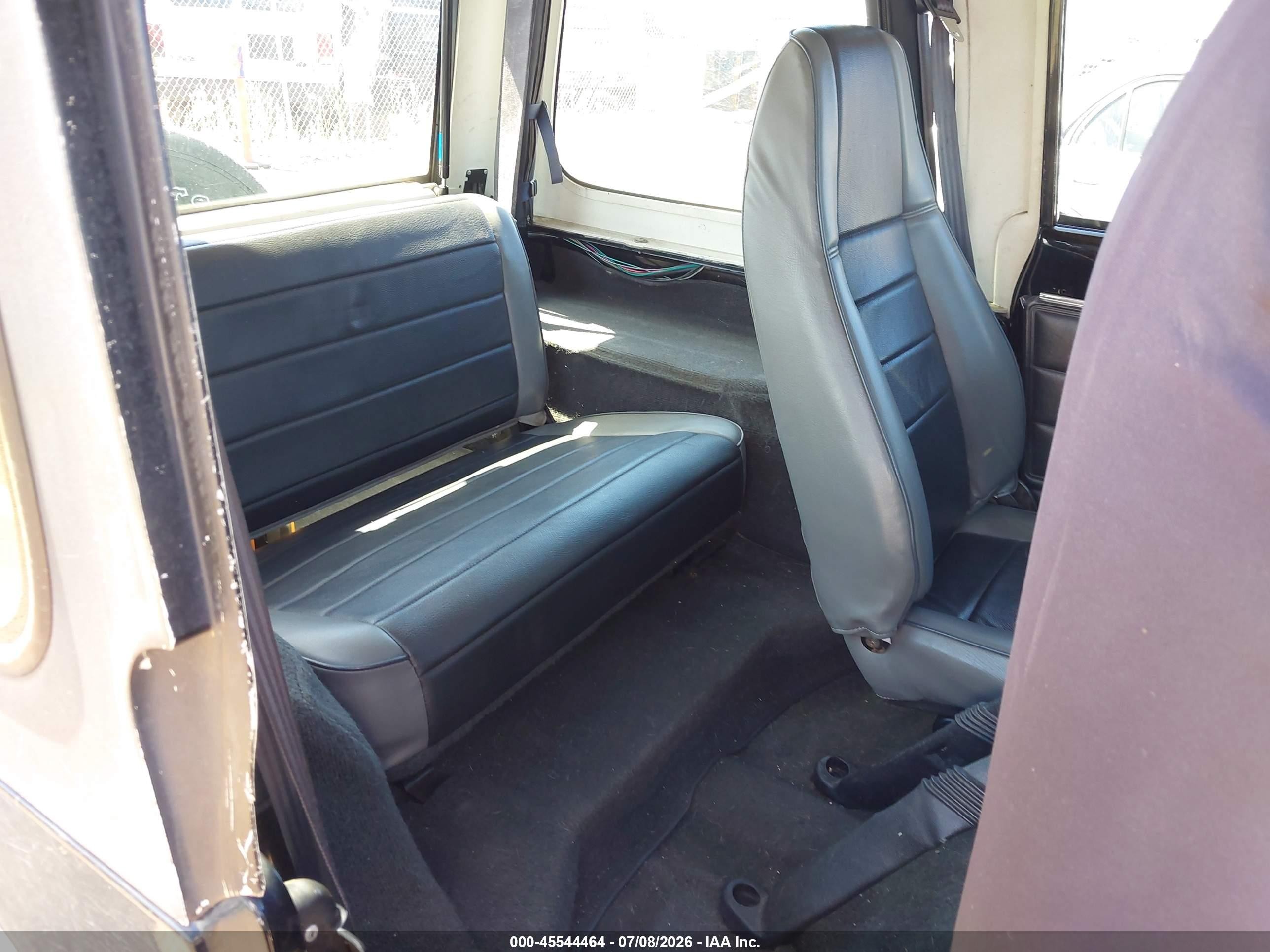 1992 Jeep Wrangler / Yj   Black vin: 2J4FY29S4NJ522462