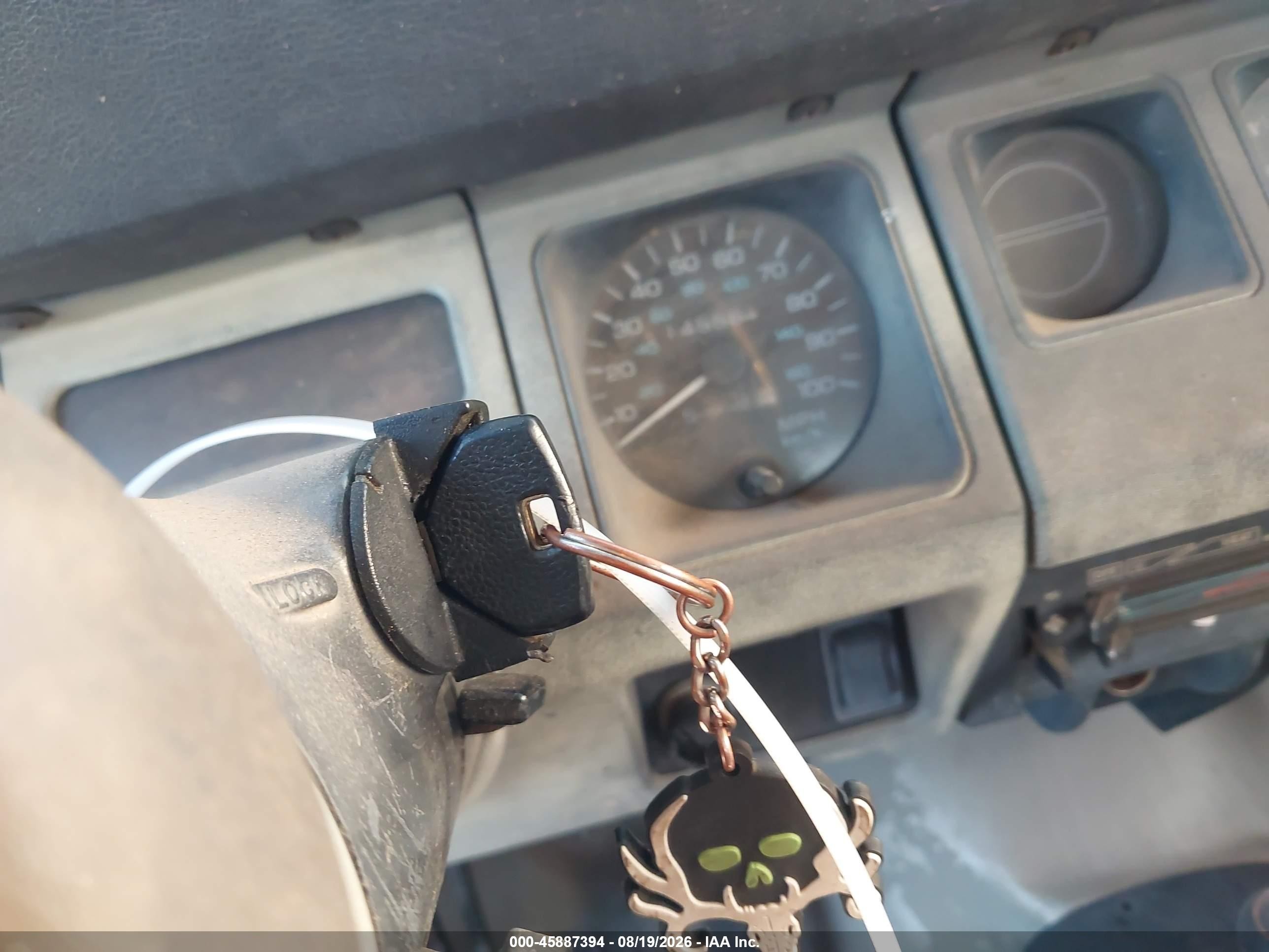 1992 Jeep Wrangler / Yj   Желтый vin: 2J4FY29S4NJ536801