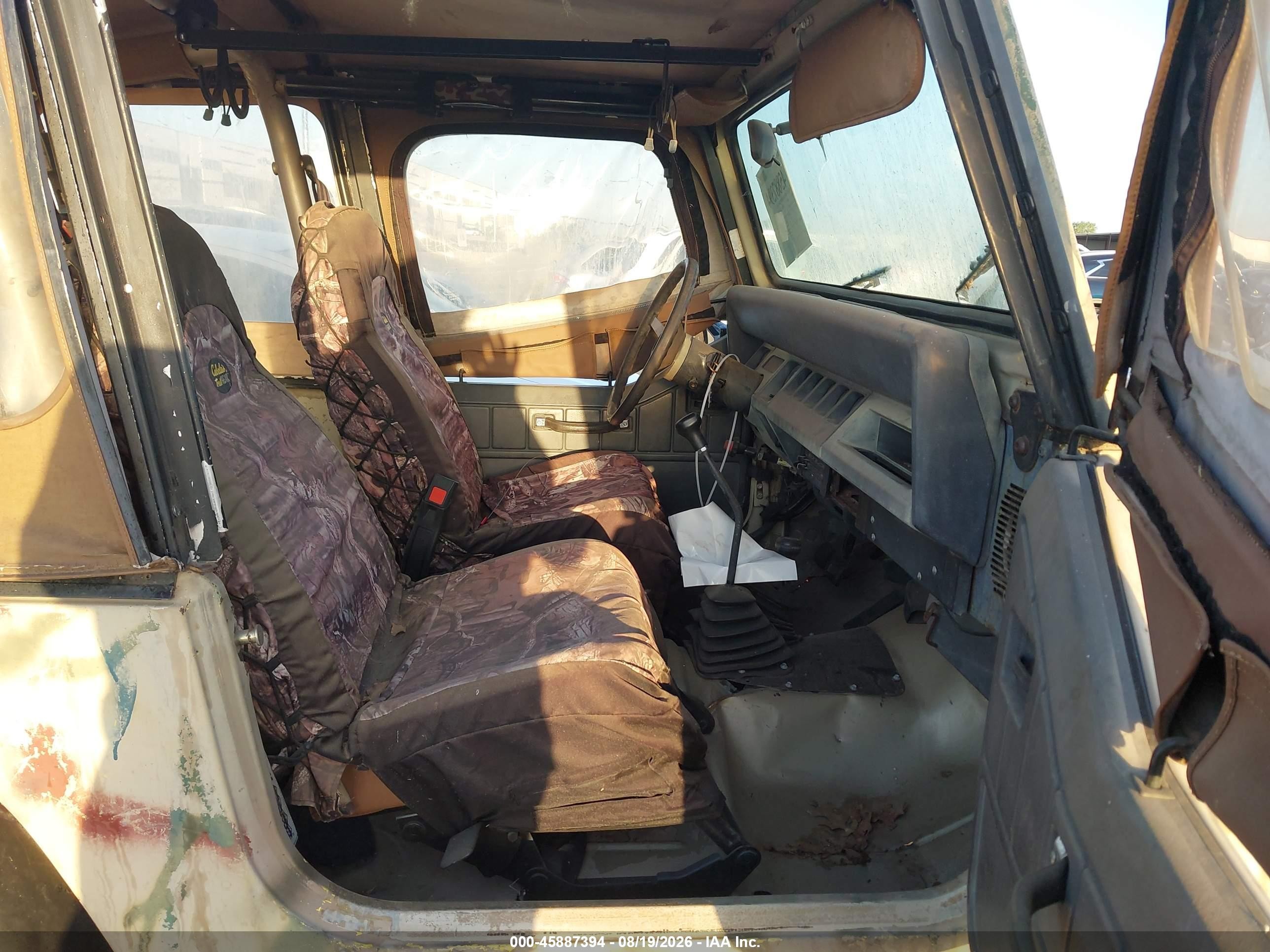 1992 Jeep Wrangler / Yj   Желтый vin: 2J4FY29S4NJ536801