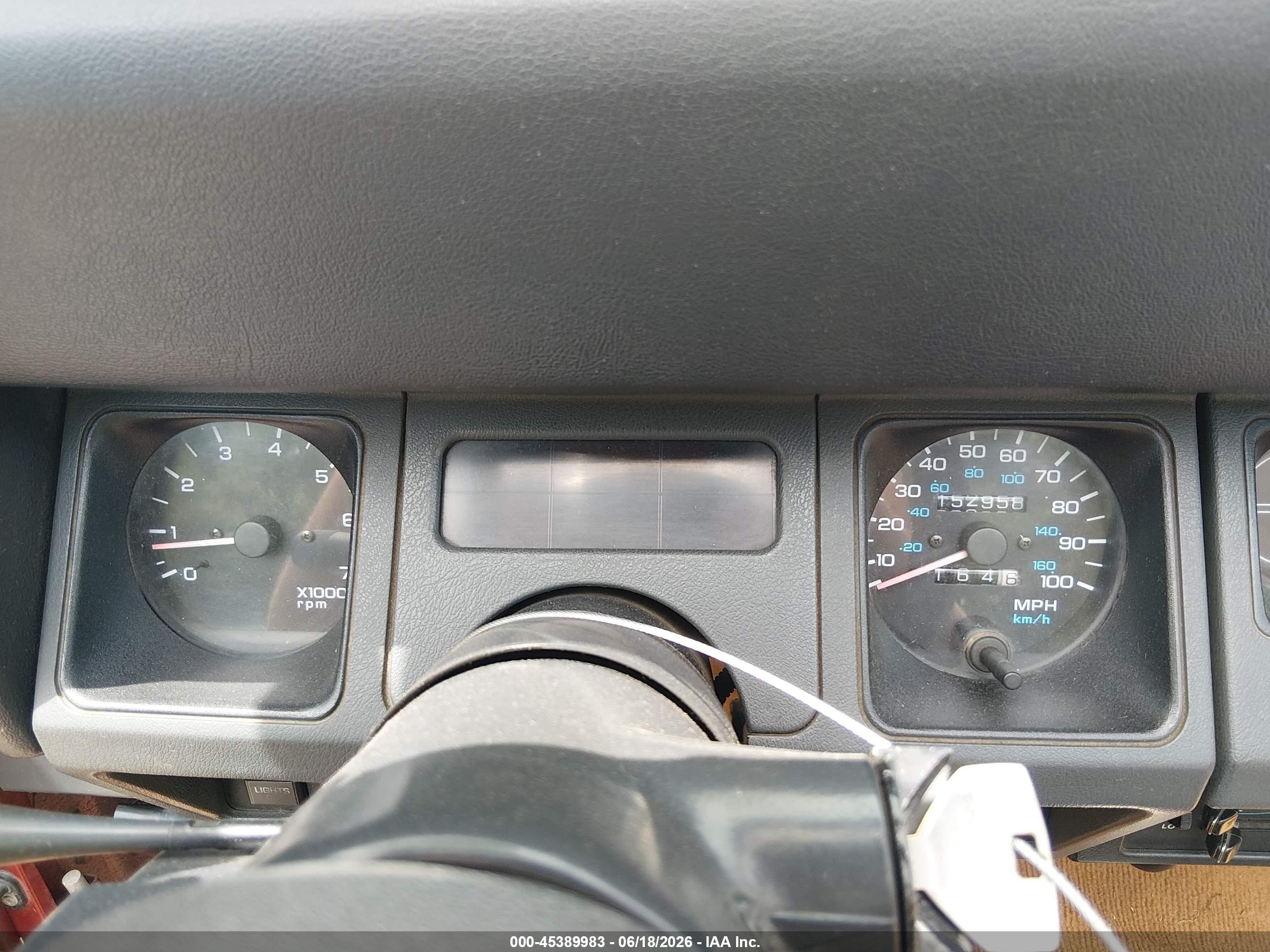 1992 Jeep Wrangler / Yj Red vin: 2J4FY29SXNJ514141