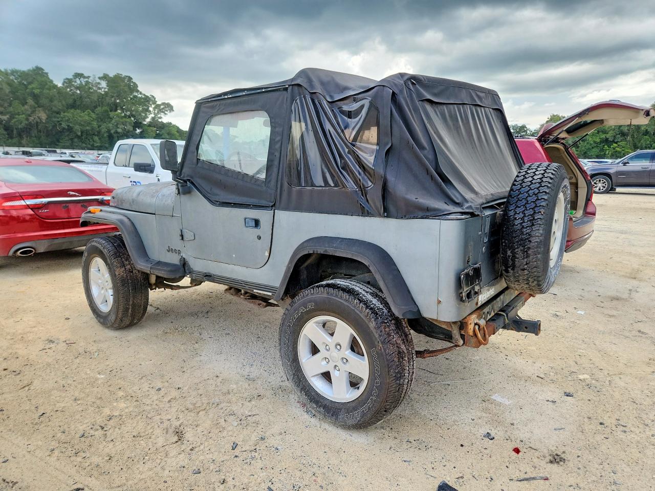 1990 Jeep Wrangler / Yj Gray vin: 2J4FY29T0LJ509665