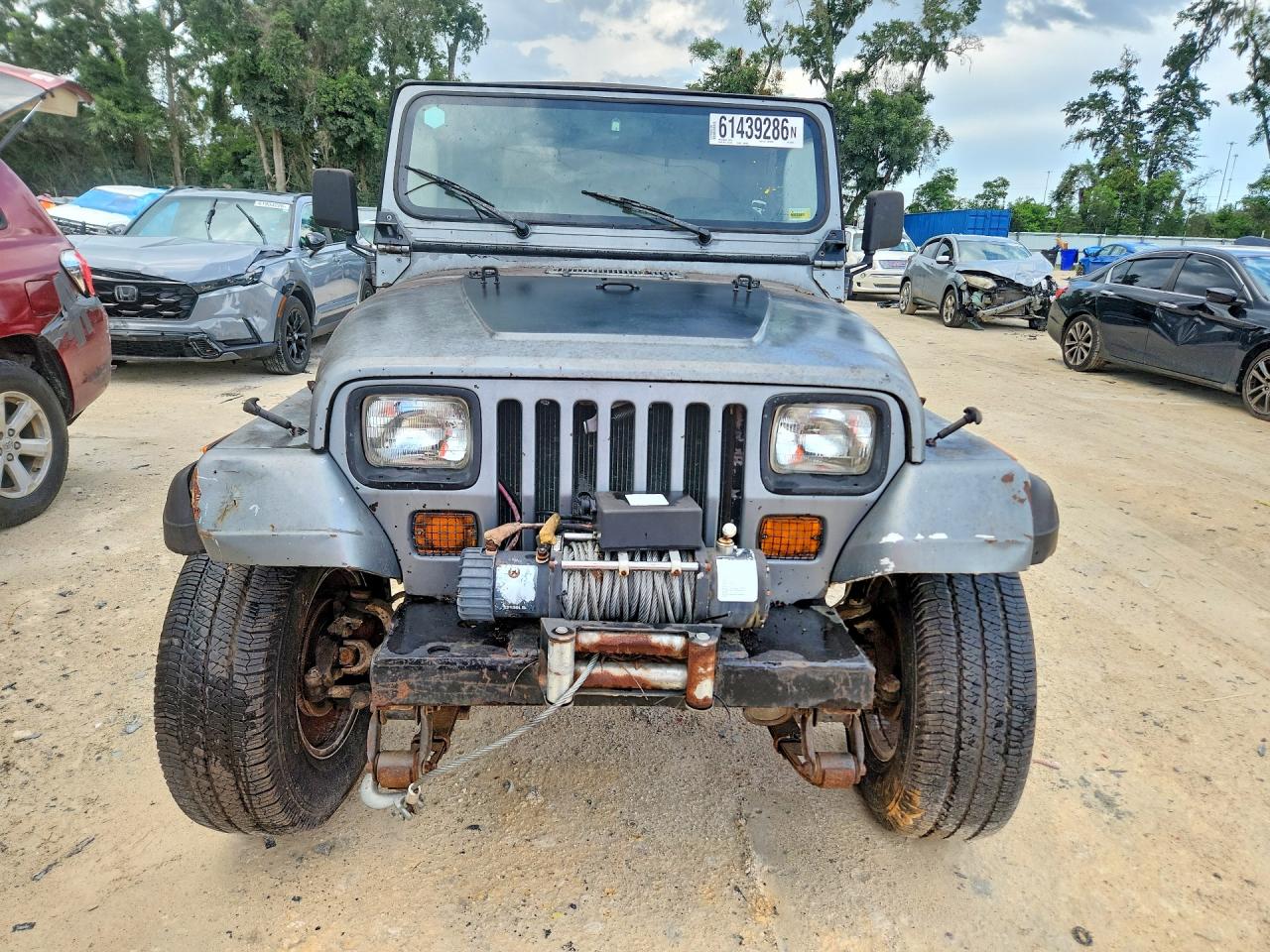 1990 Jeep Wrangler / Yj Gray vin: 2J4FY29T0LJ509665