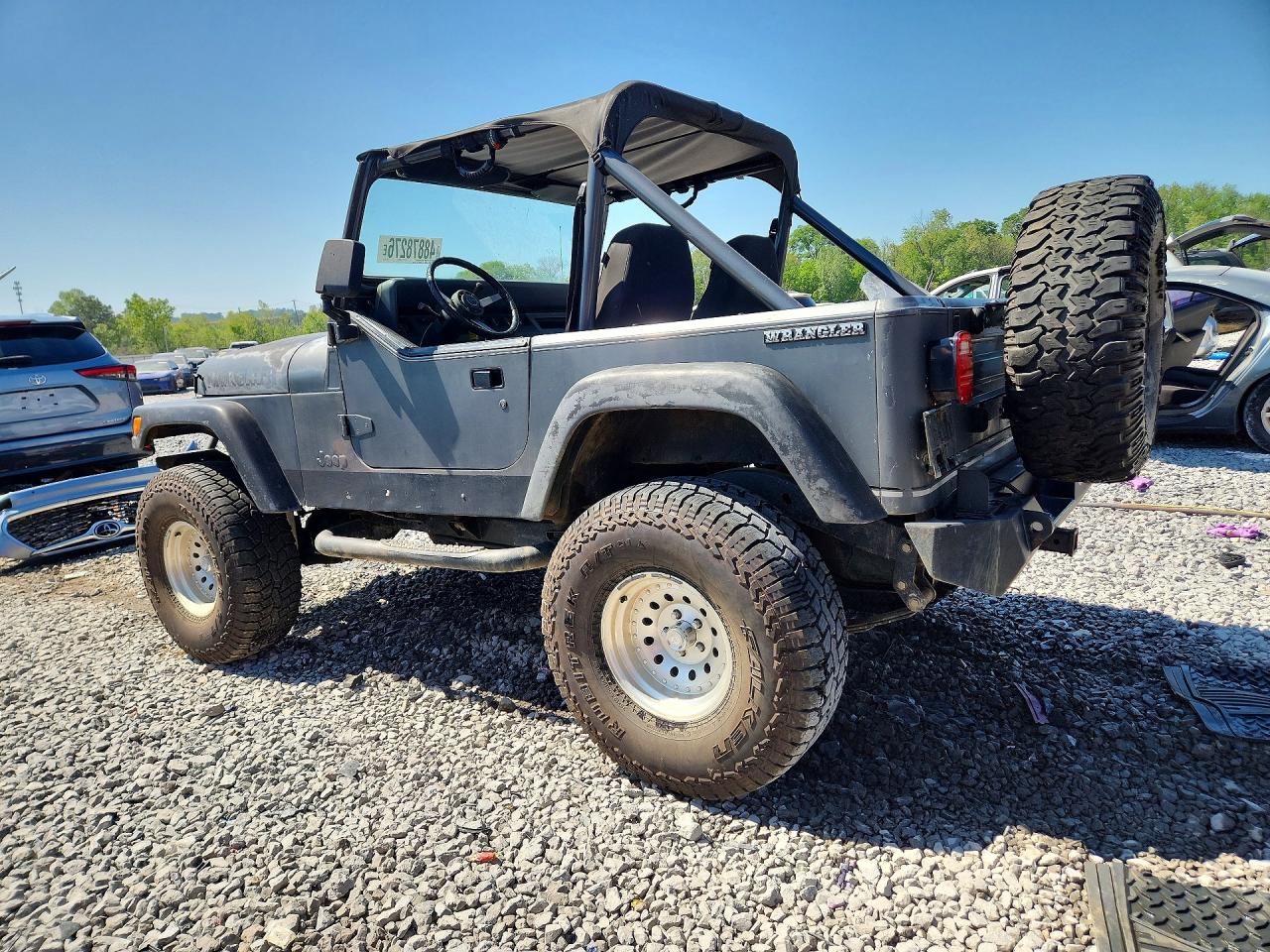 1990 Jeep Wrangler / Yj Gray vin: 2J4FY29T1LJ556414