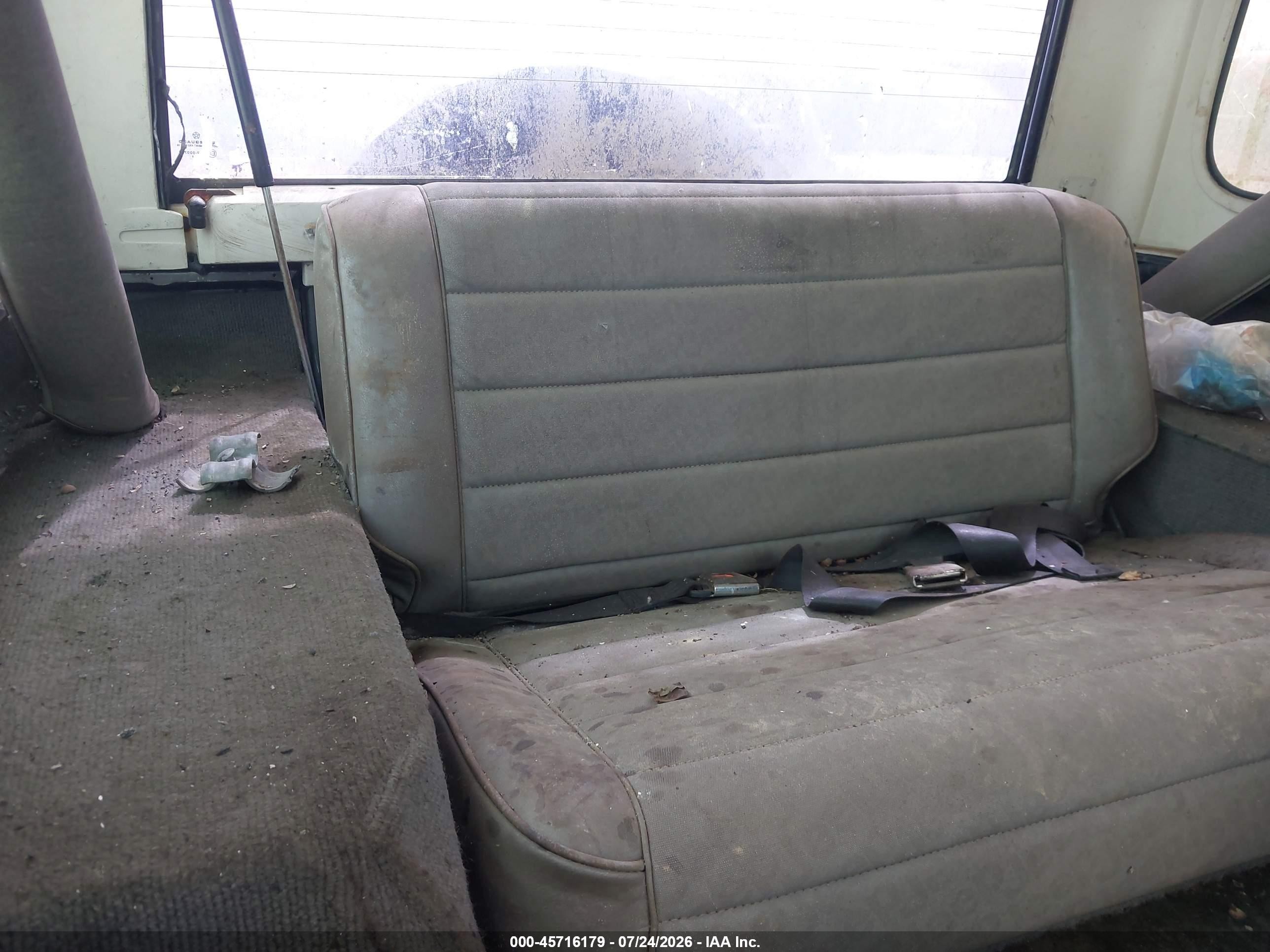 1990 Jeep Wrangler / Yj   Gray vin: 2J4FY29T2LJ519565