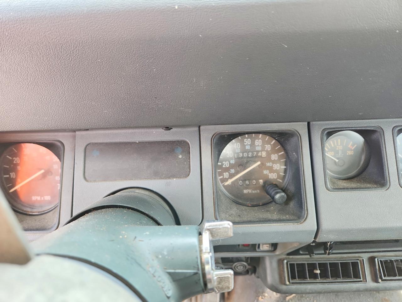 1990 Jeep Wrangler / Yj White vin: 2J4FY29T2LJ534583