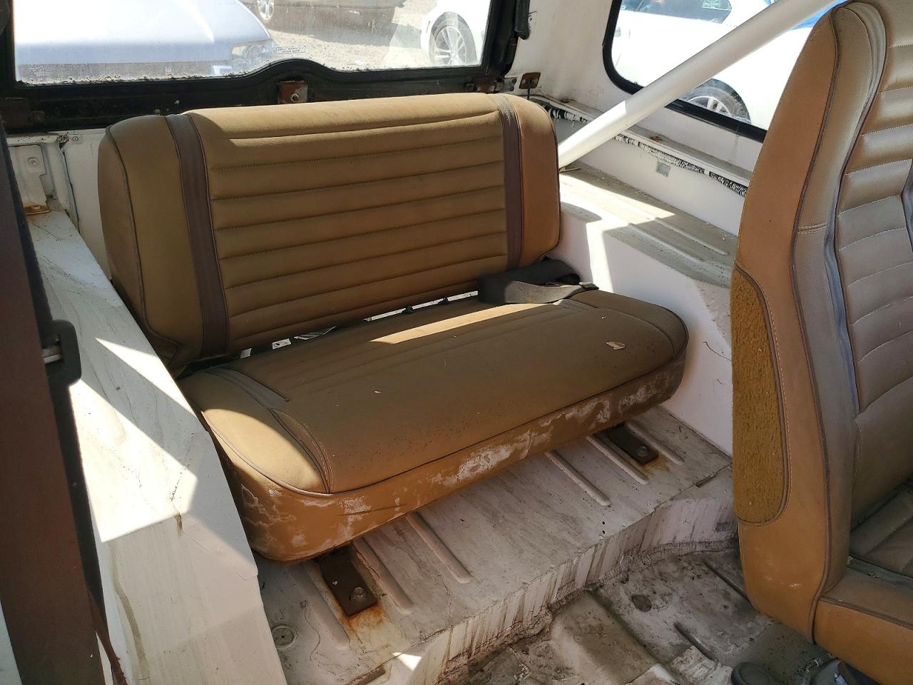 1990 Jeep Wrangler White vin: 2J4FY29T3LJ505562