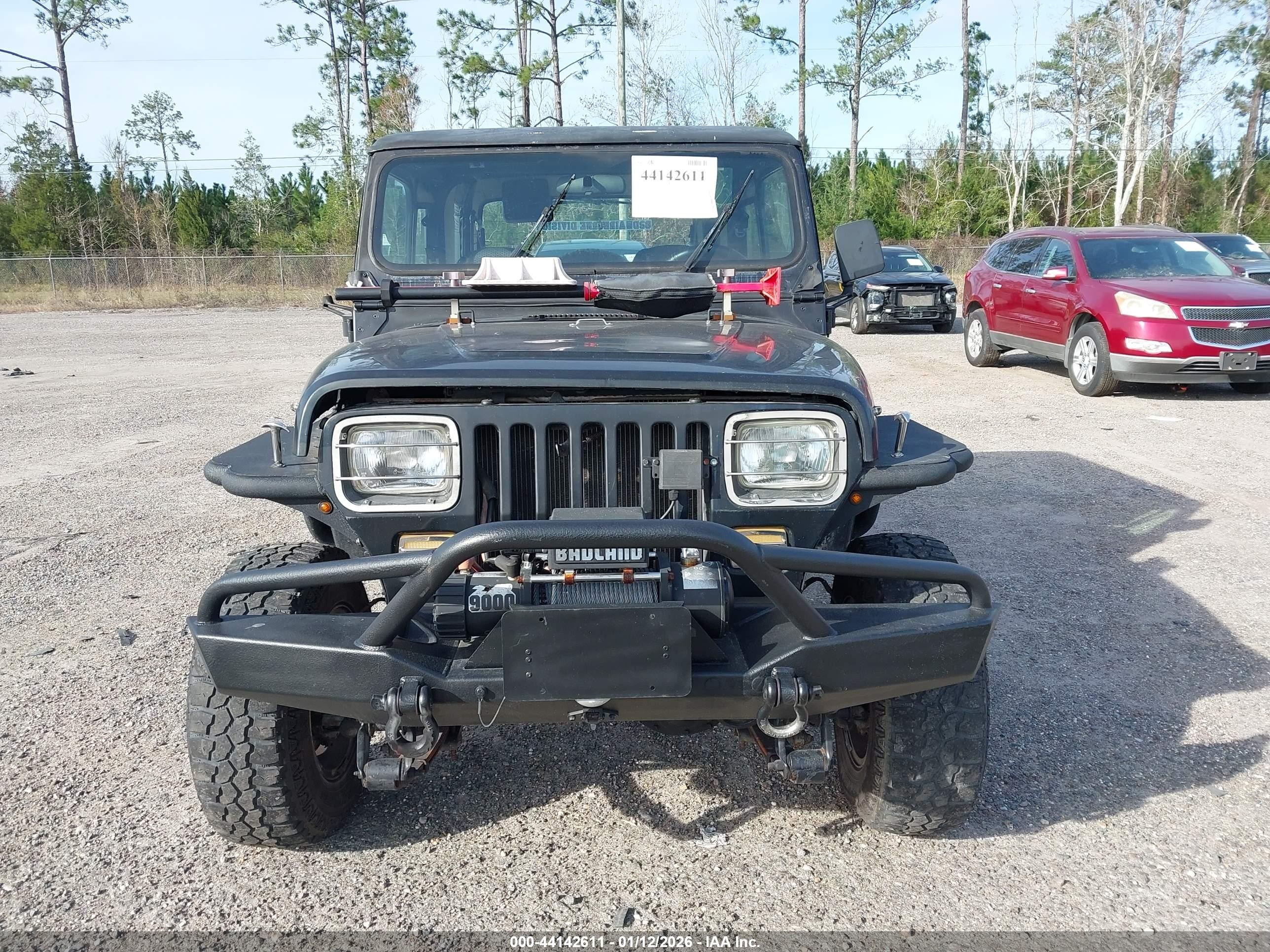 1990 Jeep Wrangler / Yj   Черный vin: 2J4FY29T4LJ500614