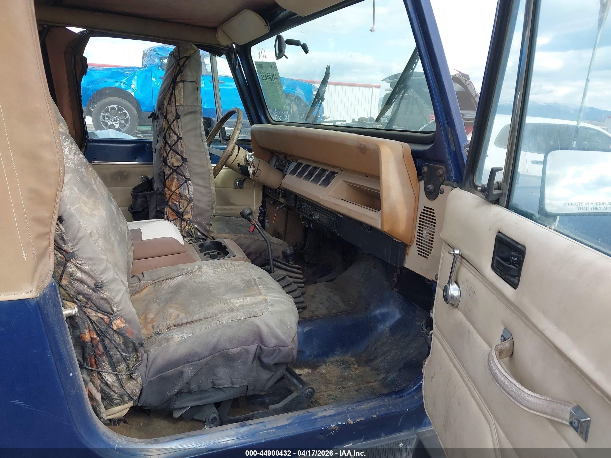 1990 Jeep Wrangler / Yj   Blue vin: 2J4FY29T5LJ508771