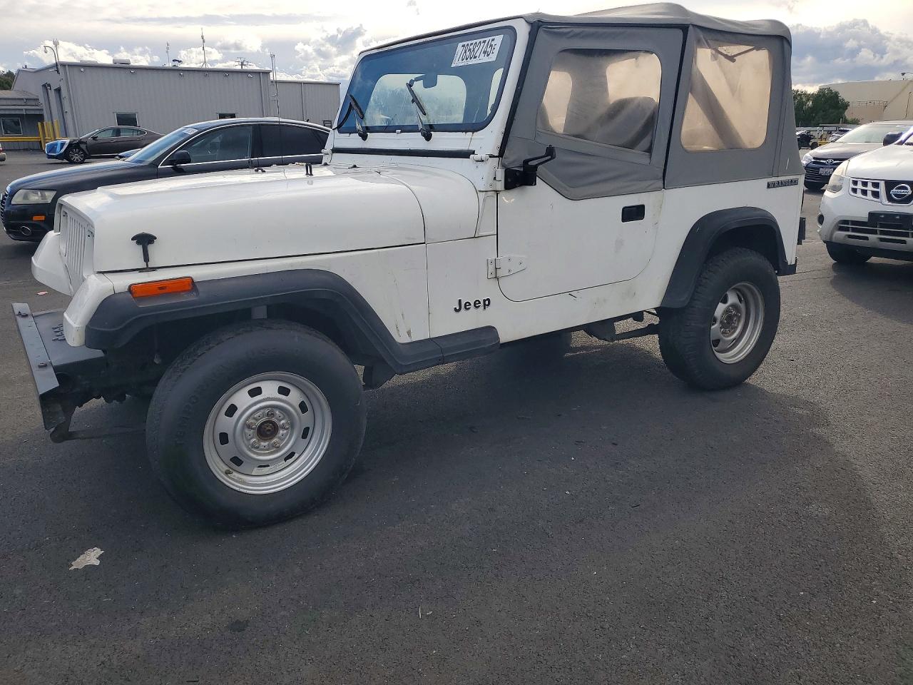 1989 Jeep Wrangler / Yj White vin: 2J4FY29T6KJ131625
