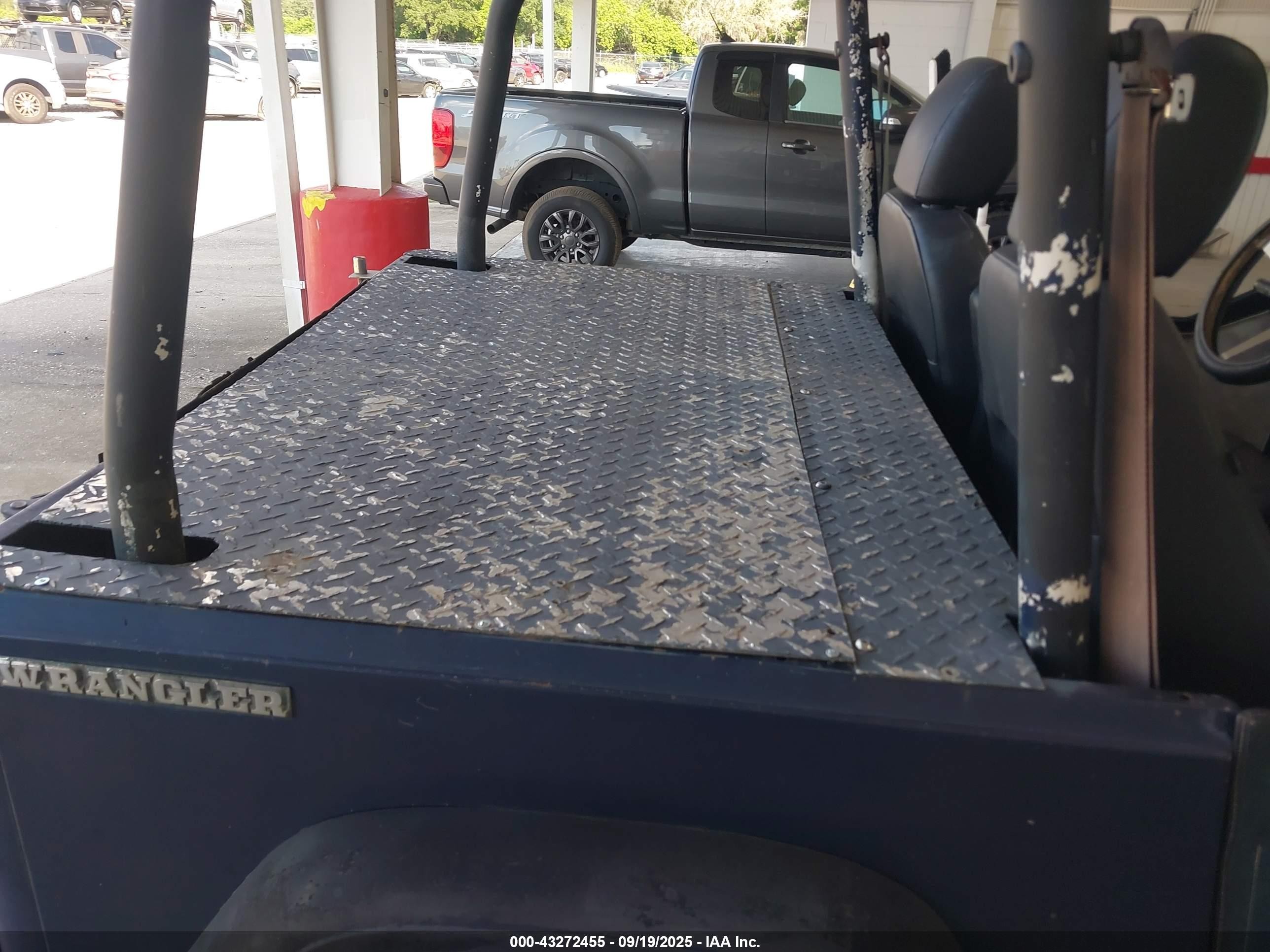 1990 Jeep Wrangler / Yj   Blue vin: 2J4FY29TXLJ539000
