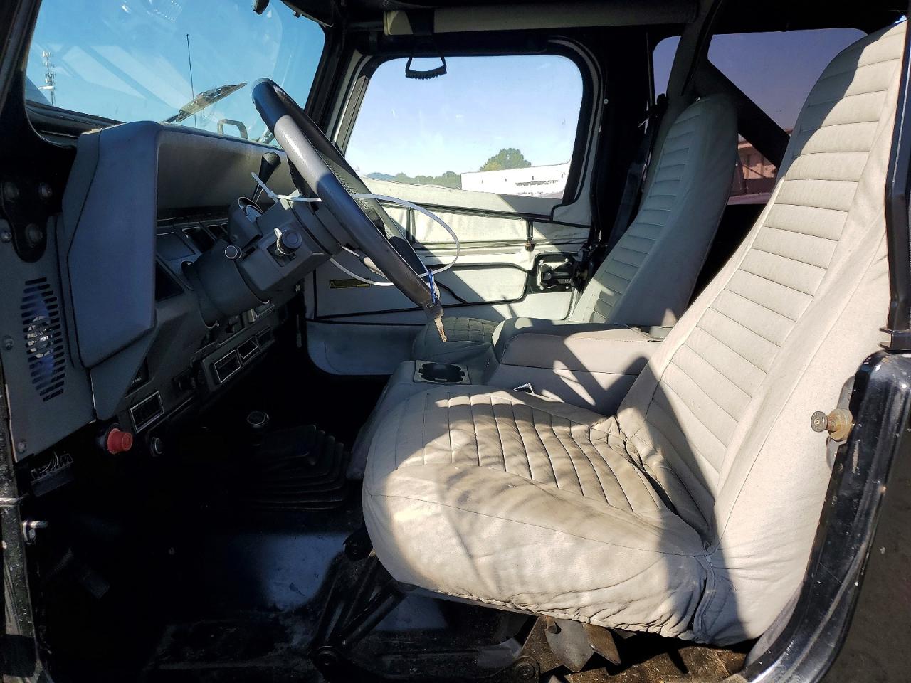 1989 Jeep Wrangler / Yj Laredo Black vin: 2J4FY59M0KJ104530