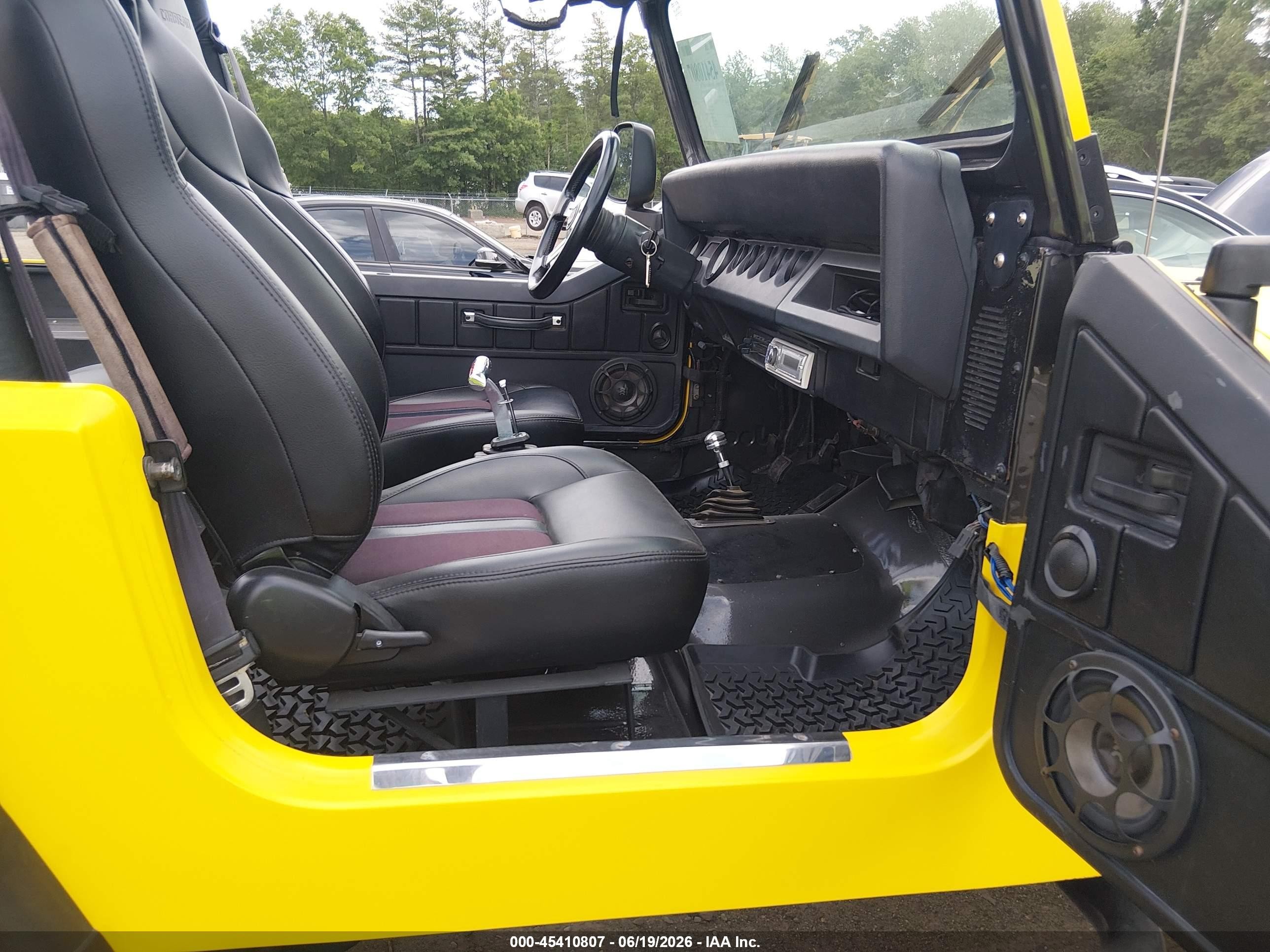 1989 Jeep Wrangler / Yj Laredo Yellow vin: 2J4FY59T0KJ152164