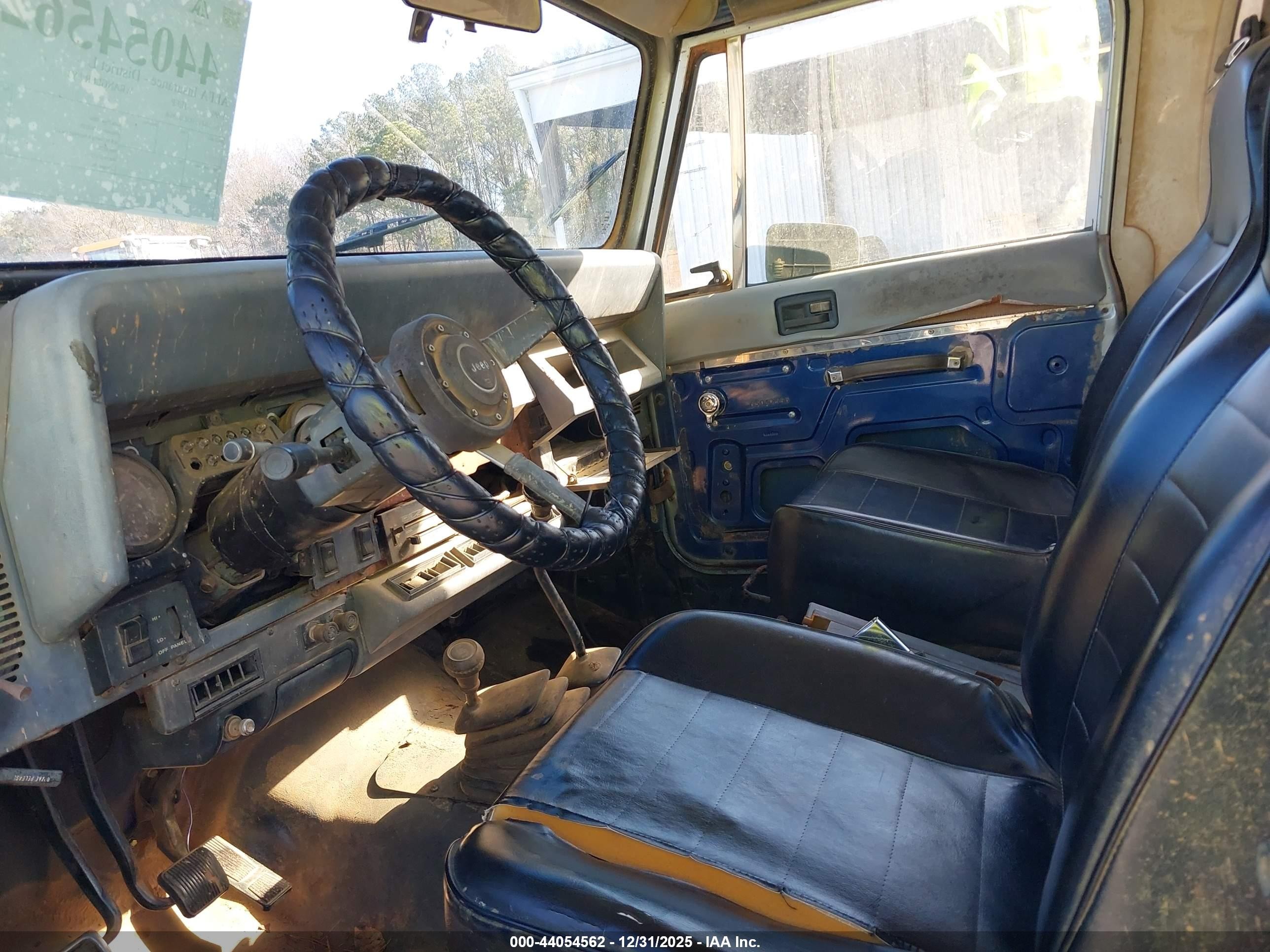 1990 Jeep Wrangler / Yj Laredo Gray vin: 2J4FY59T4LJ539608