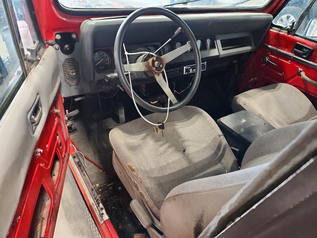 1990 Jeep Wrangler / Yj Laredo Red vin: 2J4FY59T6LJ528206