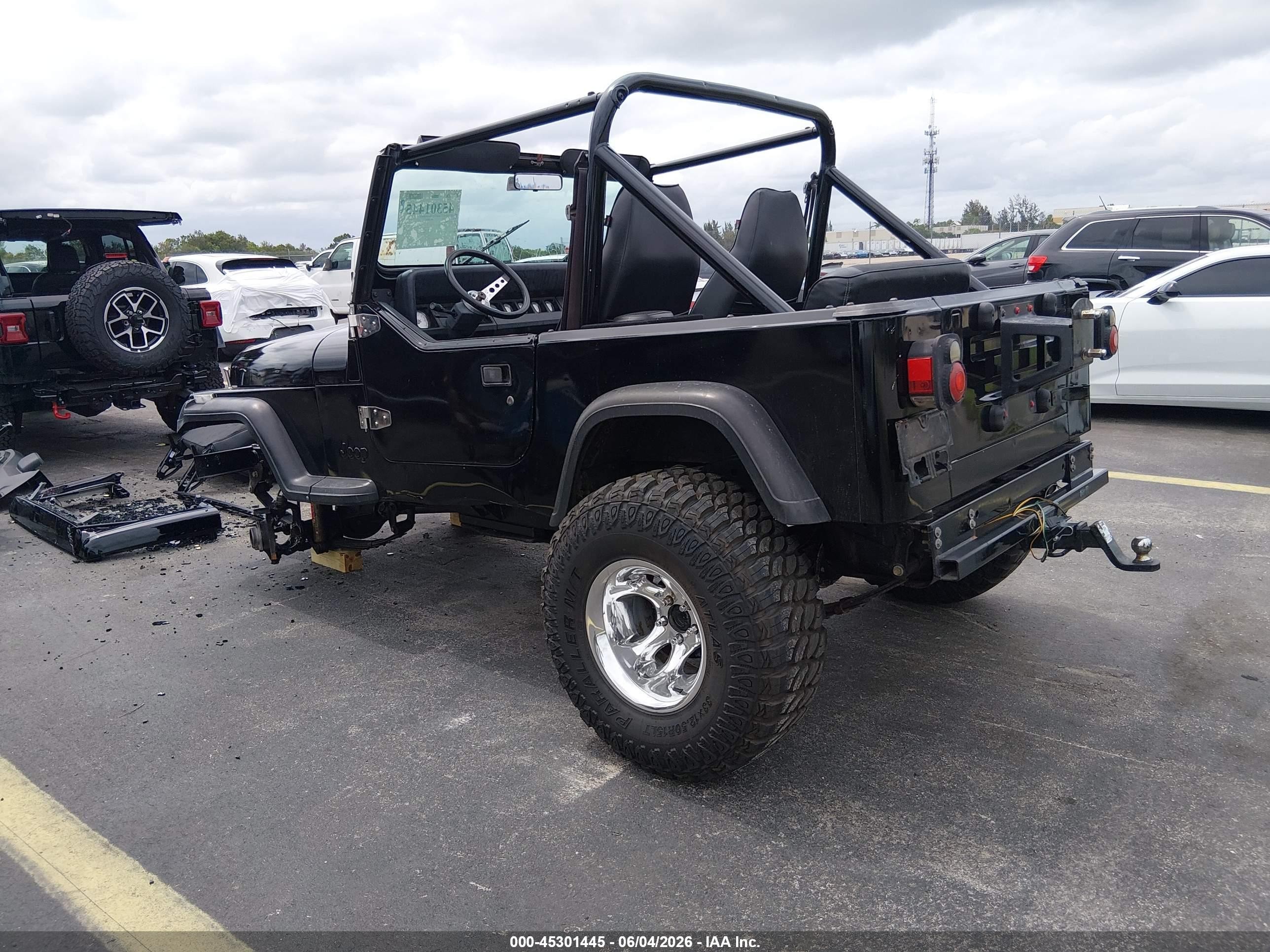 1991 Jeep Wrangler / Yj Renegade Black vin: 2J4FY69S8MJ122720
