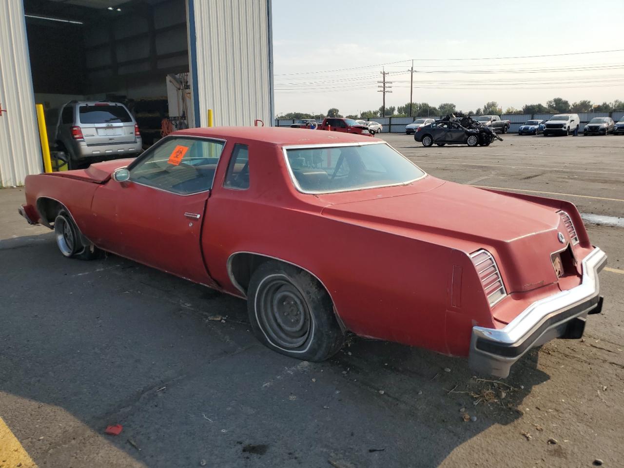 1976 Pontiac Uk Red vin: 2J57M6P248861