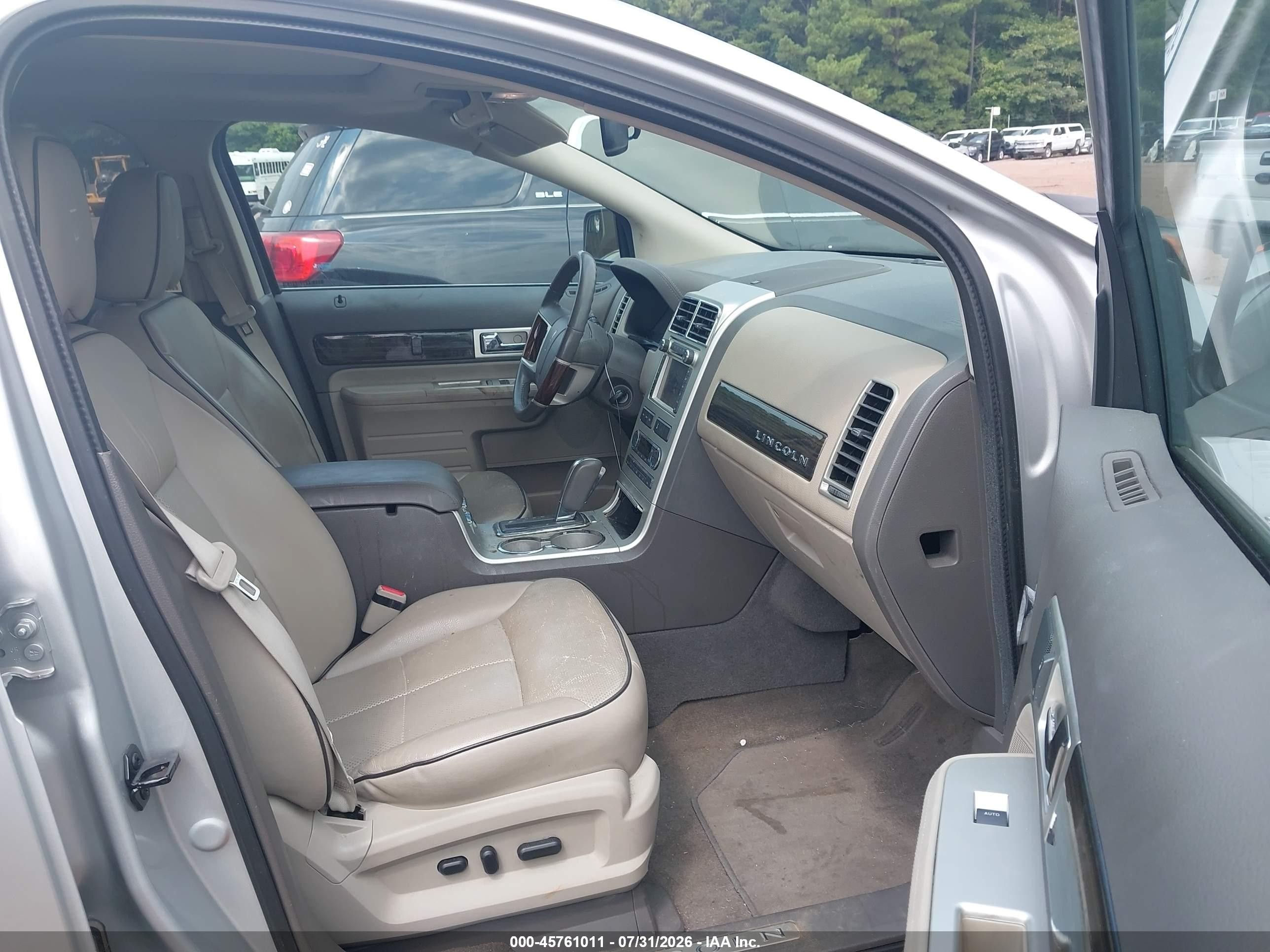 2010 Lincoln Mkx   Silver vin: 2LMDJ6JC0ABJ24957