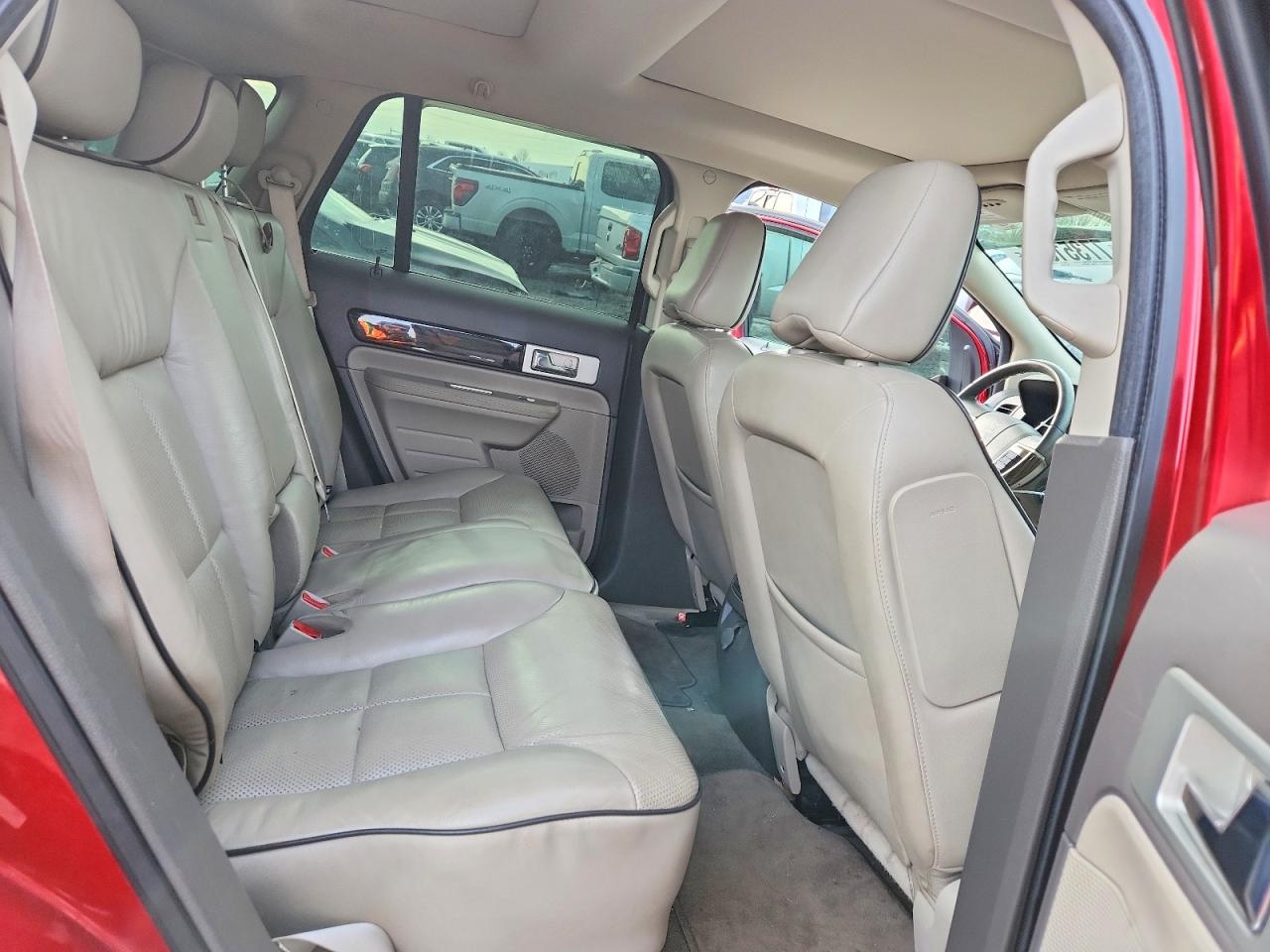 2010 Lincoln Mkx Red vin: 2LMDJ6JC1ABJ01462