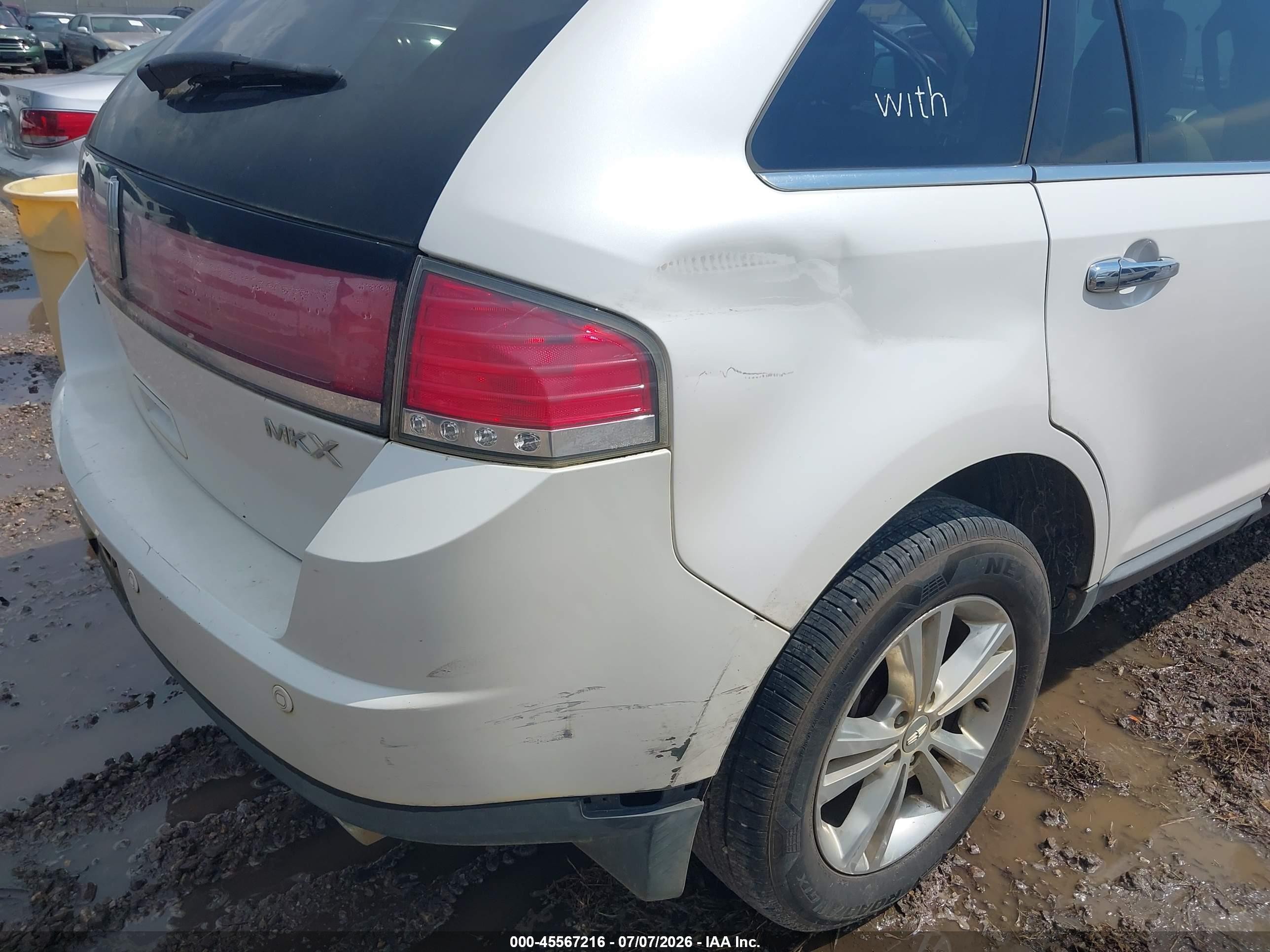 2010 Lincoln Mkx   White vin: 2LMDJ6JC2ABJ02491