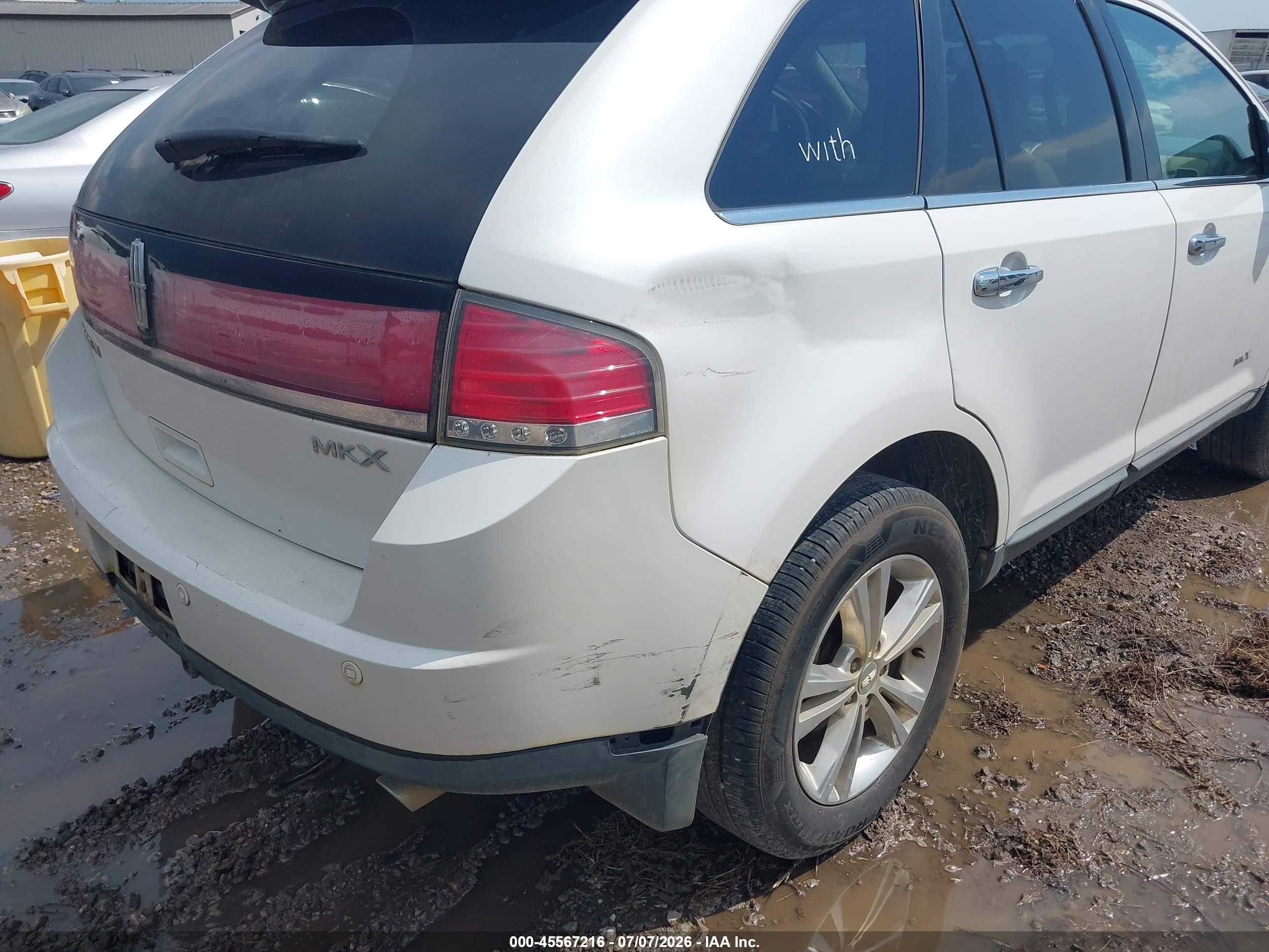 2010 Lincoln Mkx   White vin: 2LMDJ6JC2ABJ02491