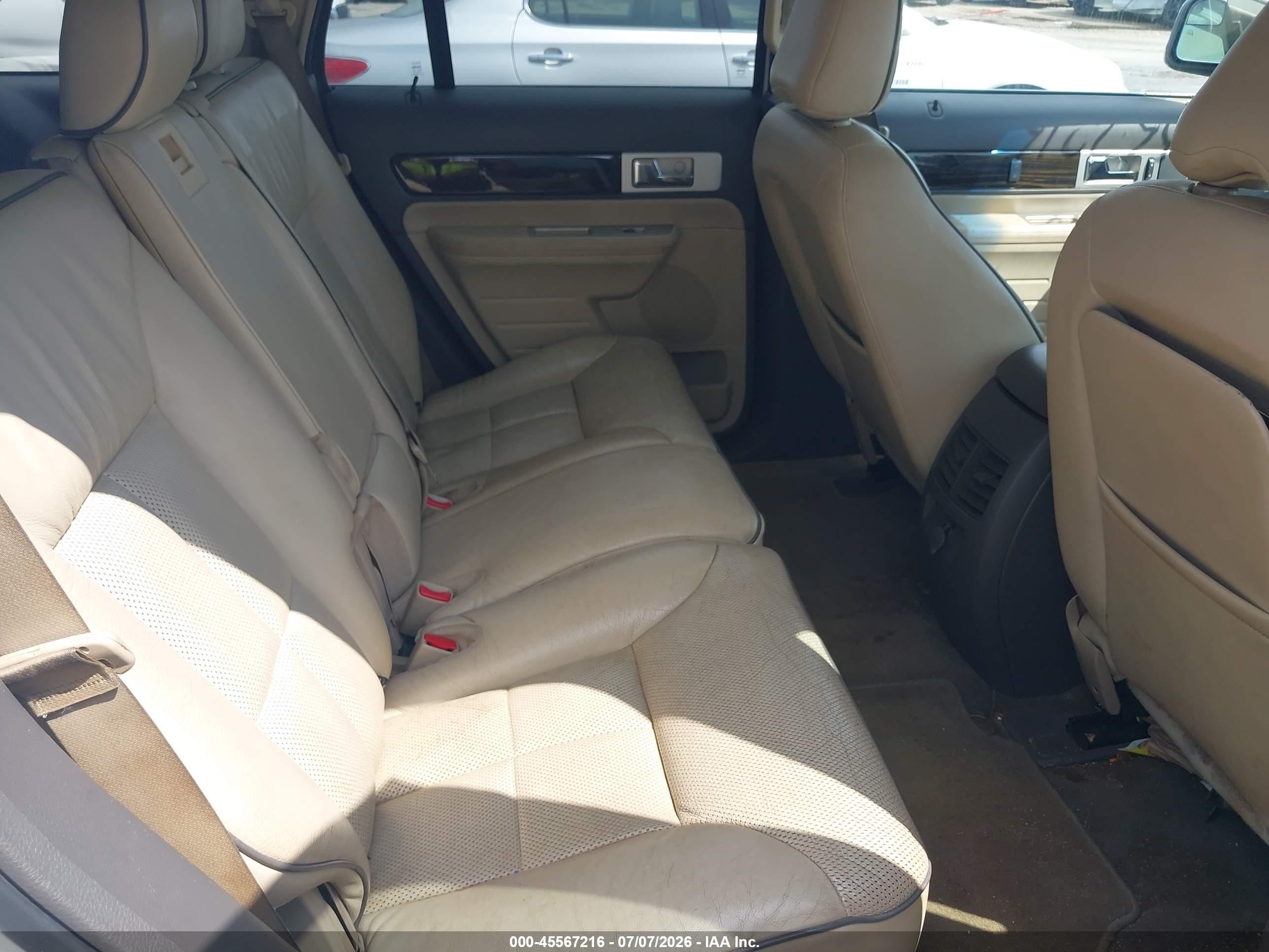 2010 Lincoln Mkx   White vin: 2LMDJ6JC2ABJ02491